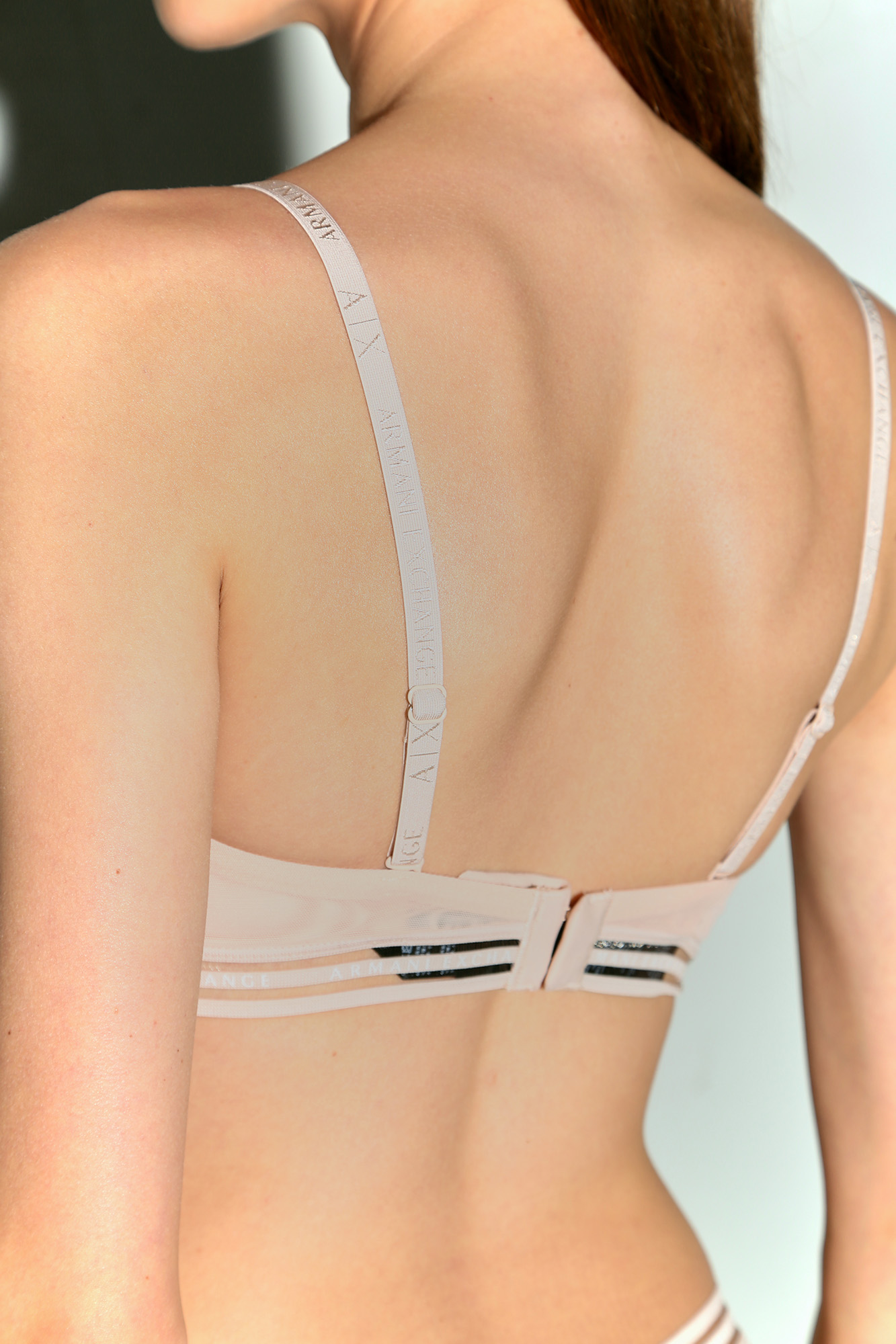 947009_2R503_16170 бюстгальтер armani exchange 