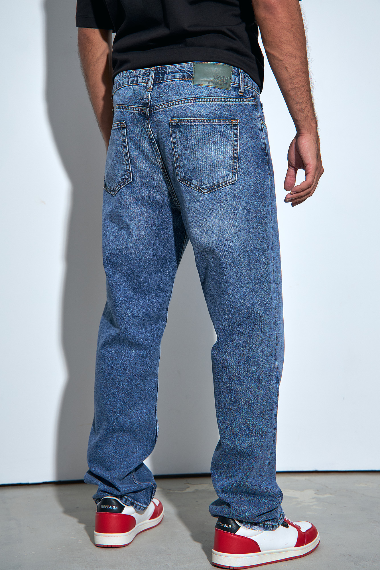 VM-232-33-012 Джинсы Straight Van Mich Голубой