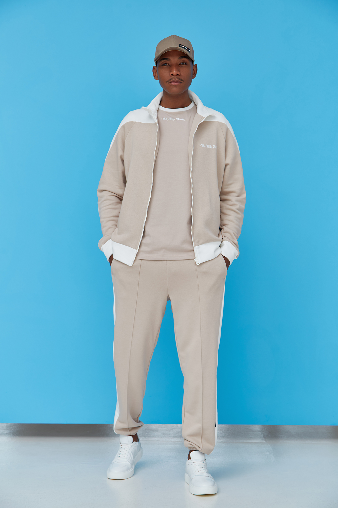 M-221-20-3376 Брюки спортивные джоггеры The Hills Бежевый