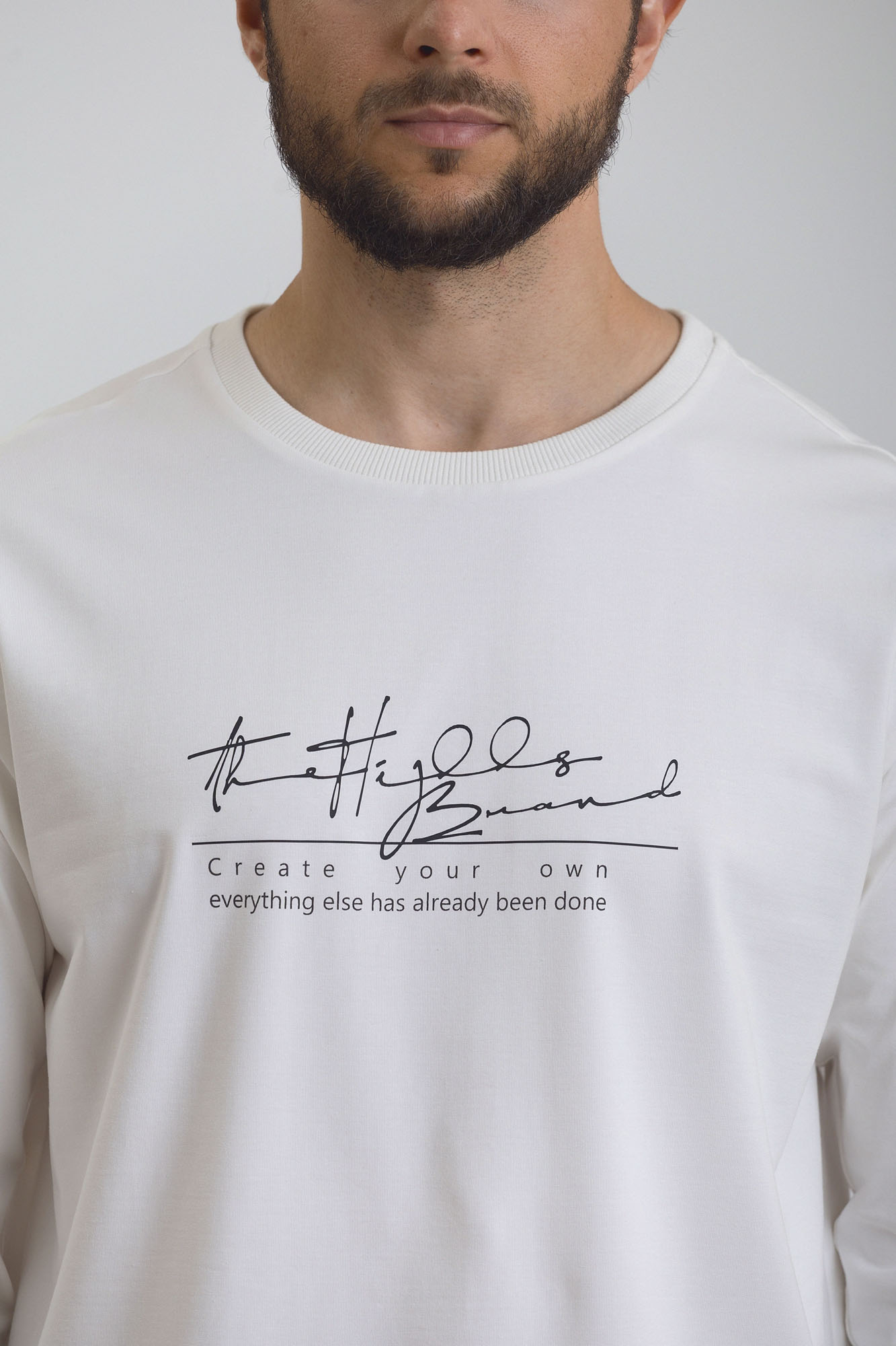 M-252-THT-22-2405 Лонгслив The Hills Белый