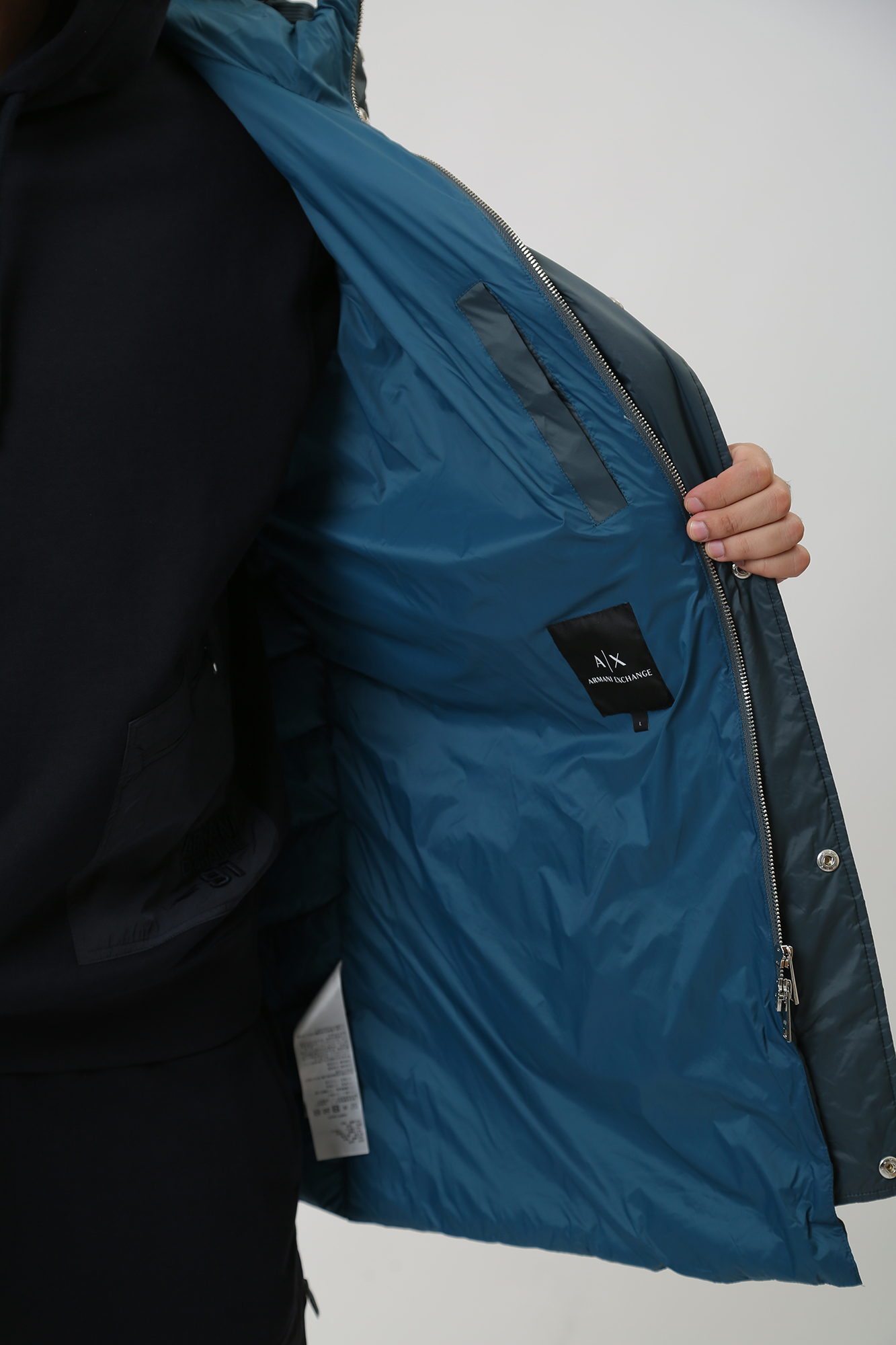 8NZL20_ZNW3Z Пальто пуховое Armani Exchange Черный
