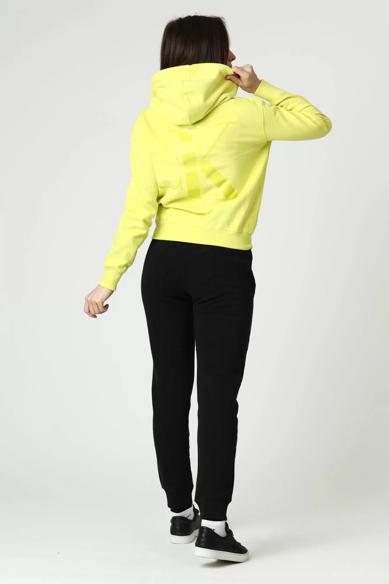 J20J216550 брюки спортивные calvin klein jeans 