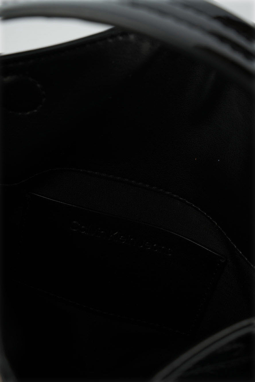 K60K613044 Сумка Calvin Klein Jeans Черный