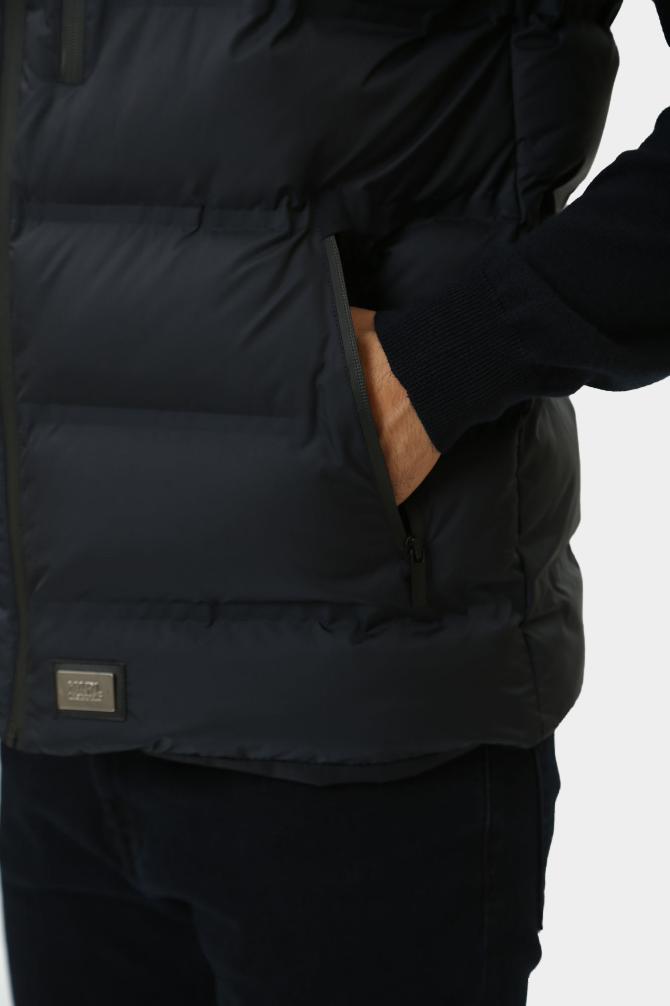 544596_505030 Жилет Karl Lagerfeld Синий