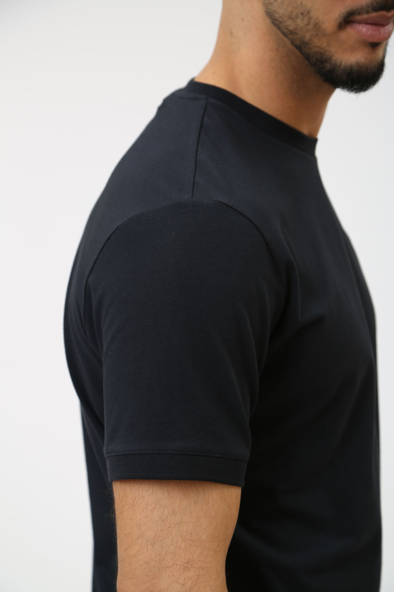 542221_755055 Футболка Karl Lagerfeld Черный