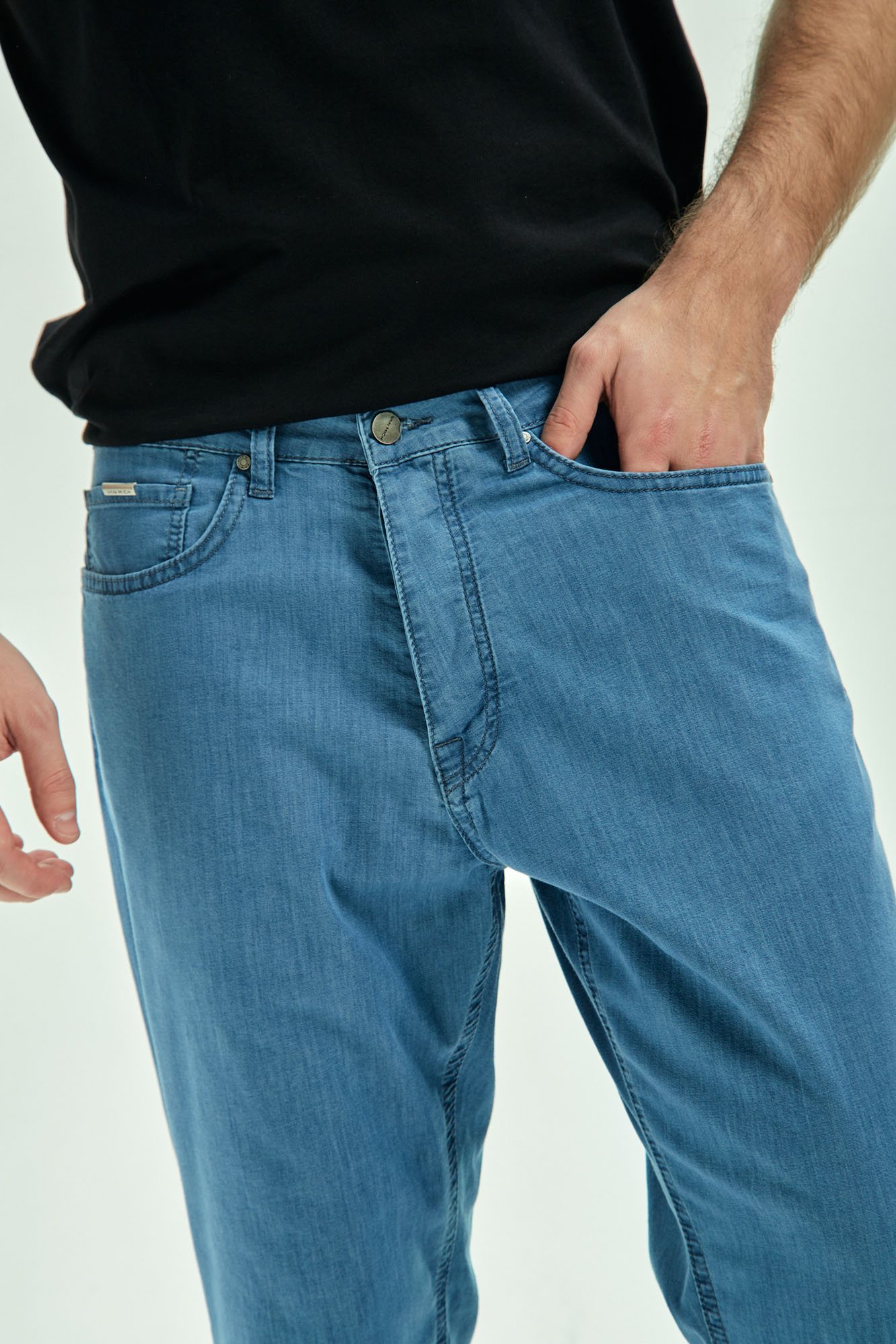 VM-OMA-33-032 Джинсы TAPER  Van Mich Голубой