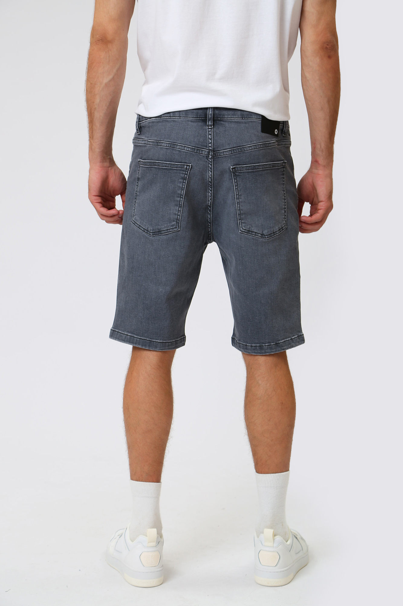 30037249_10015840 Шорты джинсовые Strellson Серый