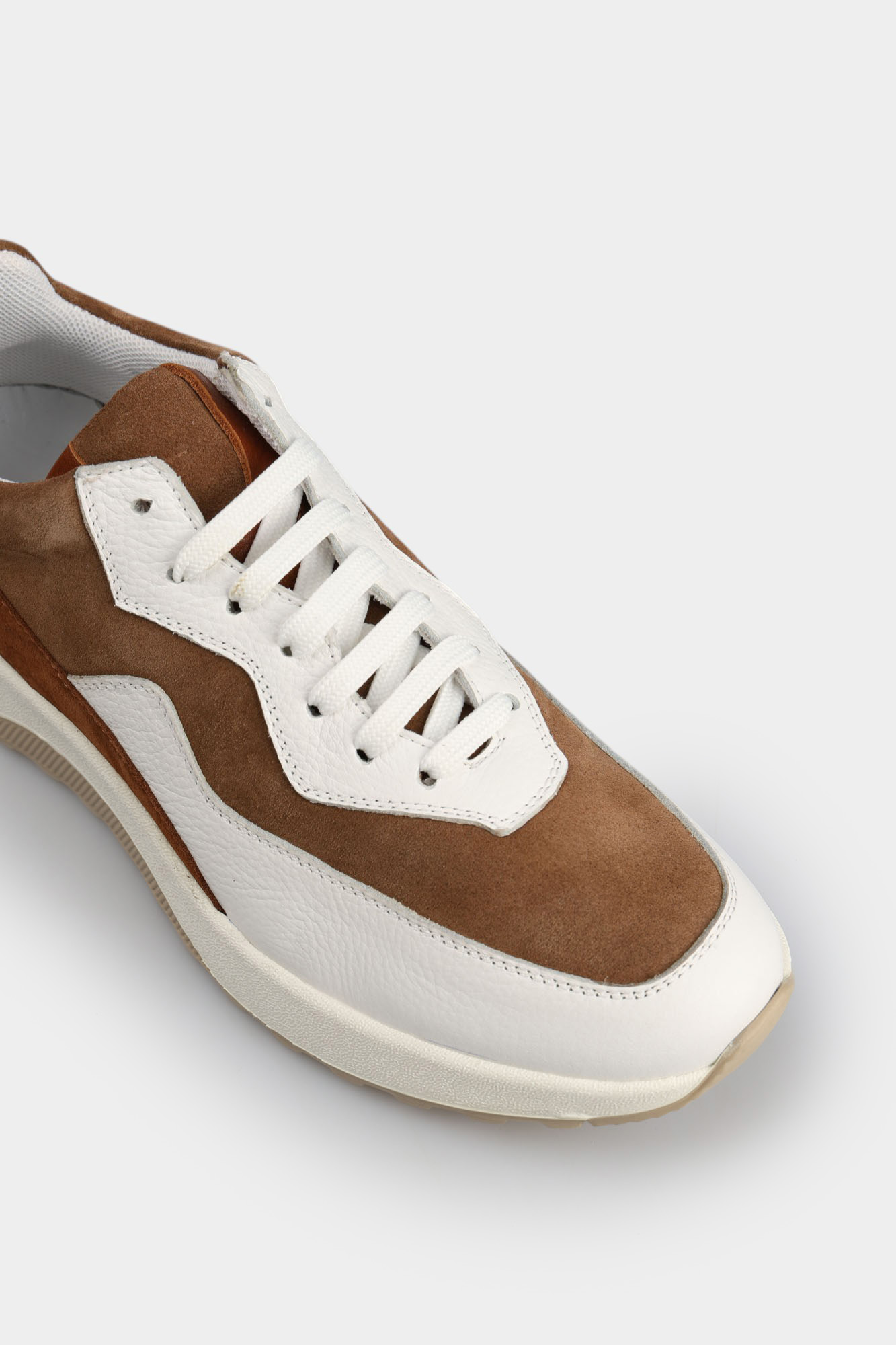 15-15100A260 Кроссовки Marc Cony Капучино