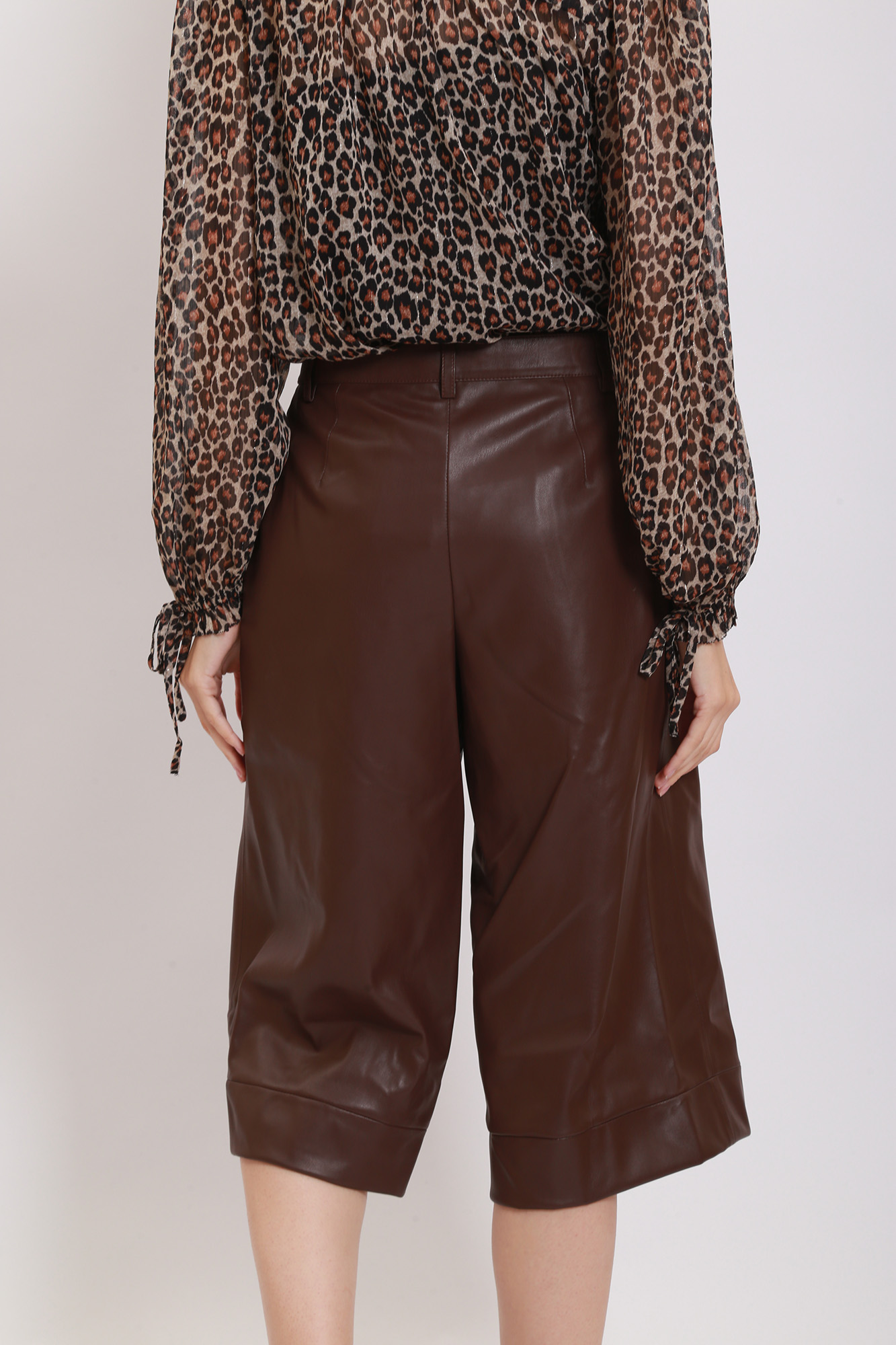 56P00250-1T004841 брюки trussardi 