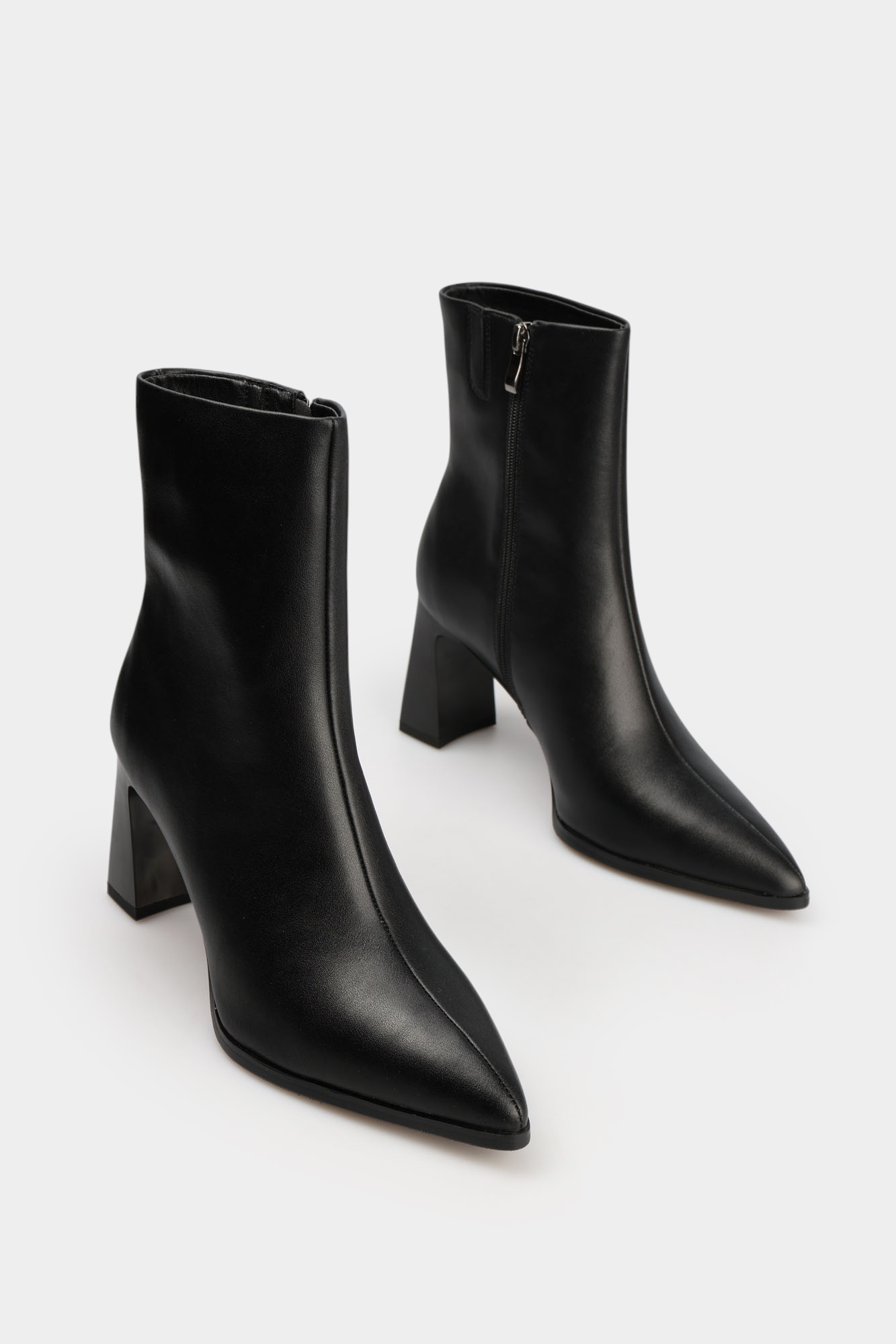 MCW149_01SB-BL Ботильоны Marc Cony Черный