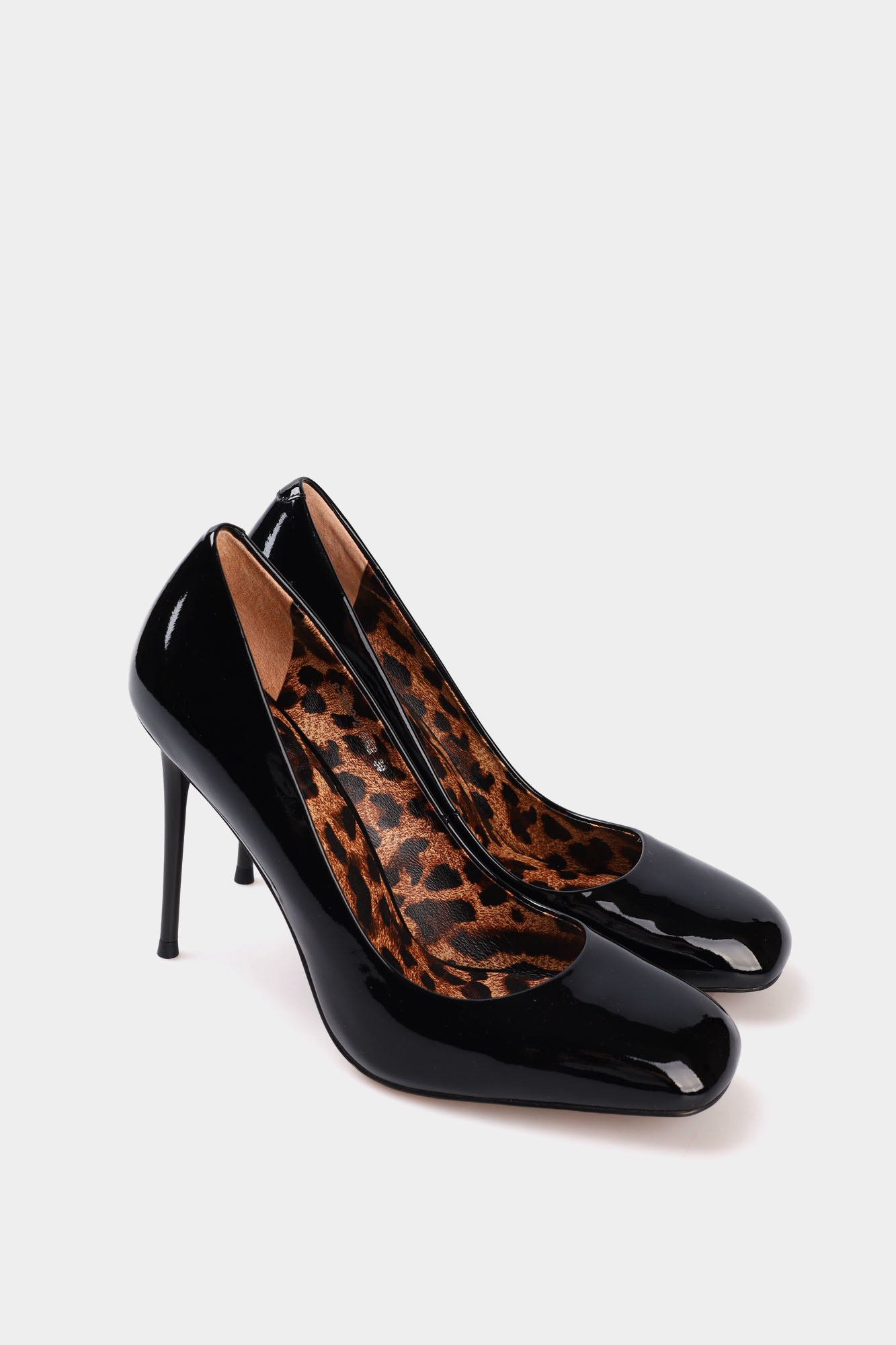 2482-2-10 Лодочки Graciana Черный