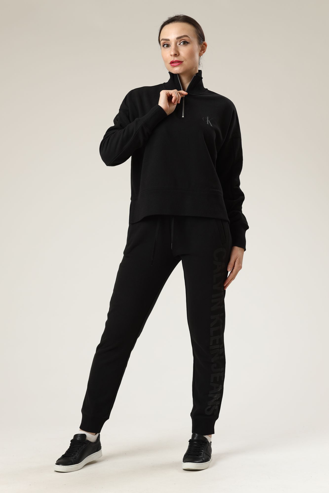 J20J215551_ брюки спортивные calvin klein jeans 