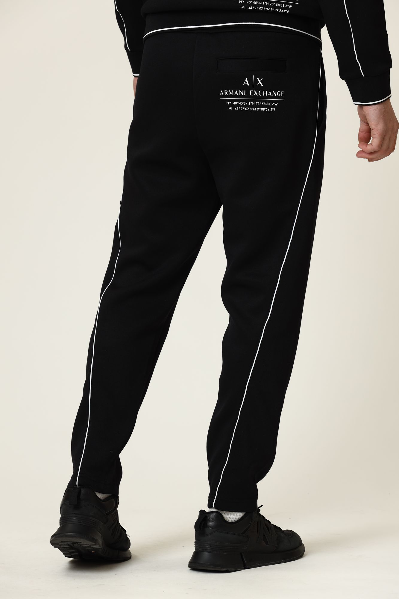 3KZPGA_ZJ3JZ Брюки спортивные Armani Exchange Черный