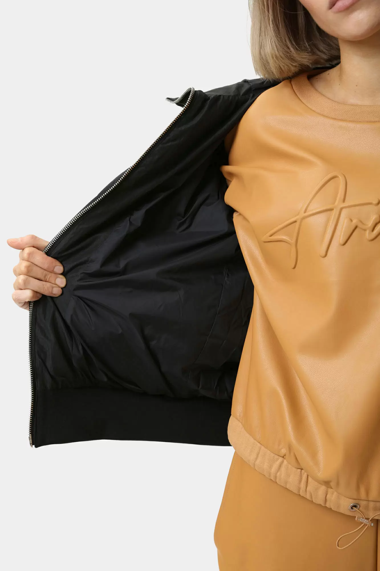 XW000033_AF10248 куртка пуховая armani exchange 