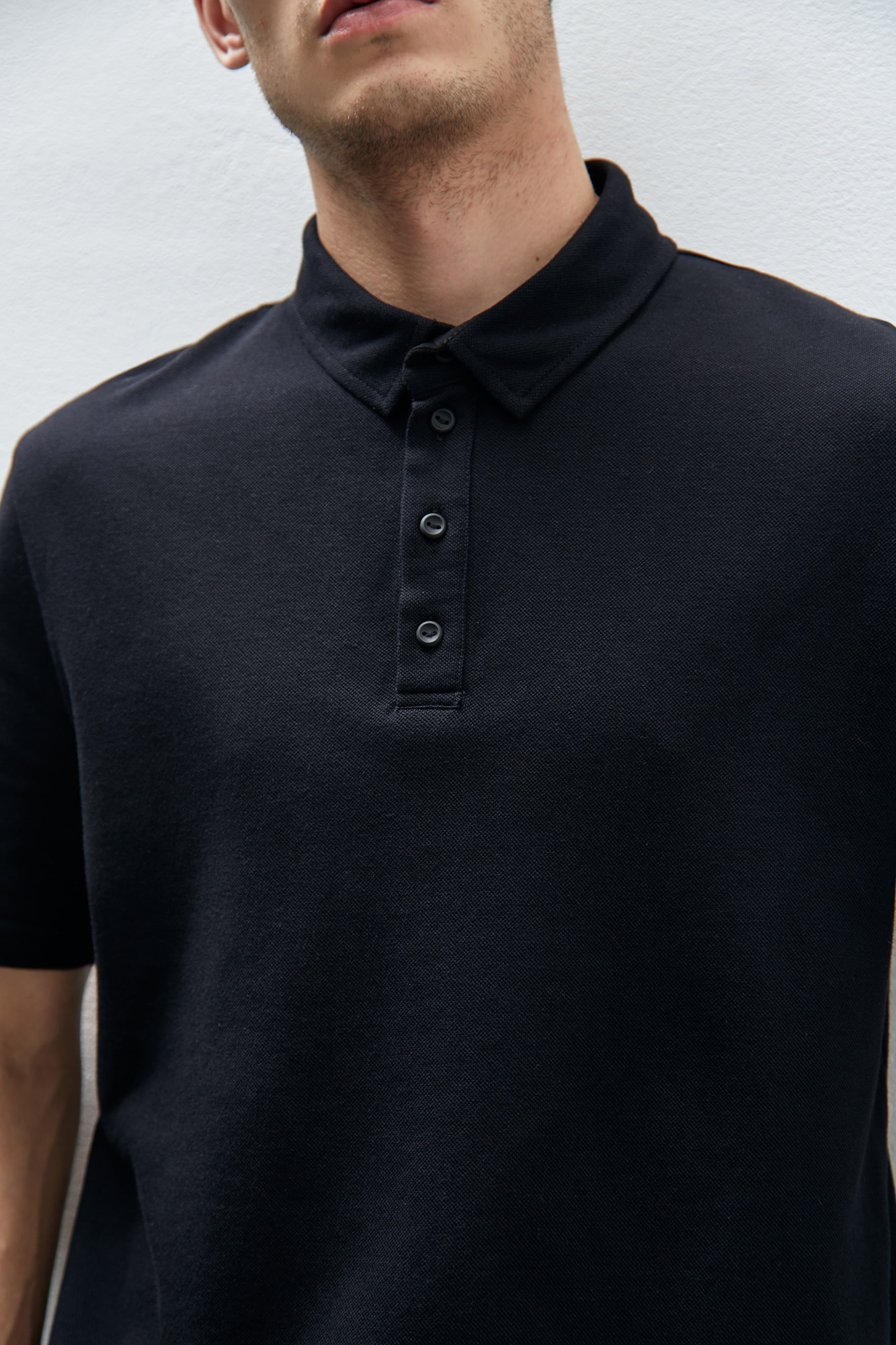 M-232-P-23-0069 Поло The Hills Черный