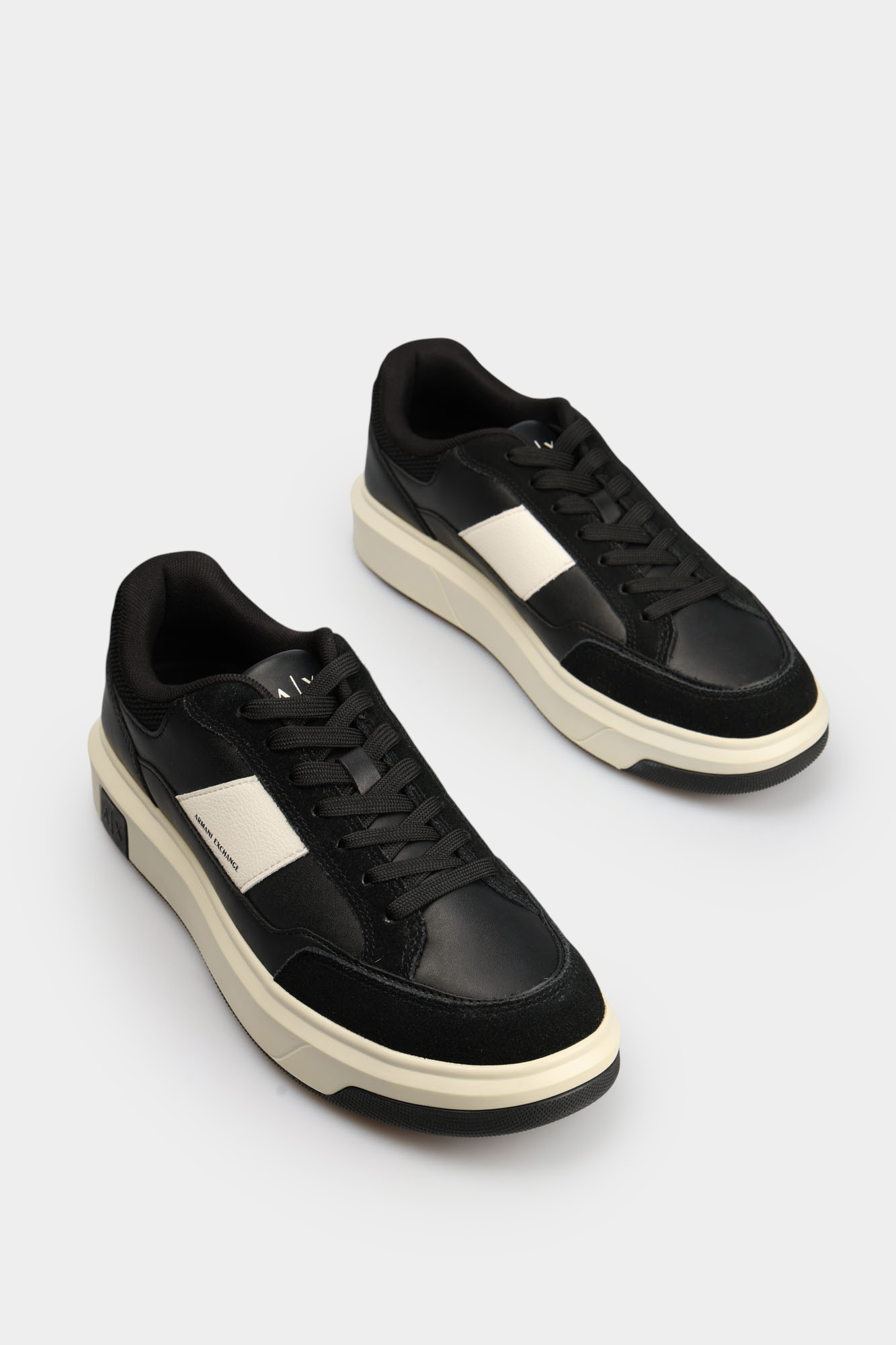 XM001720_AF17529 Кеды Armani Exchange Черный