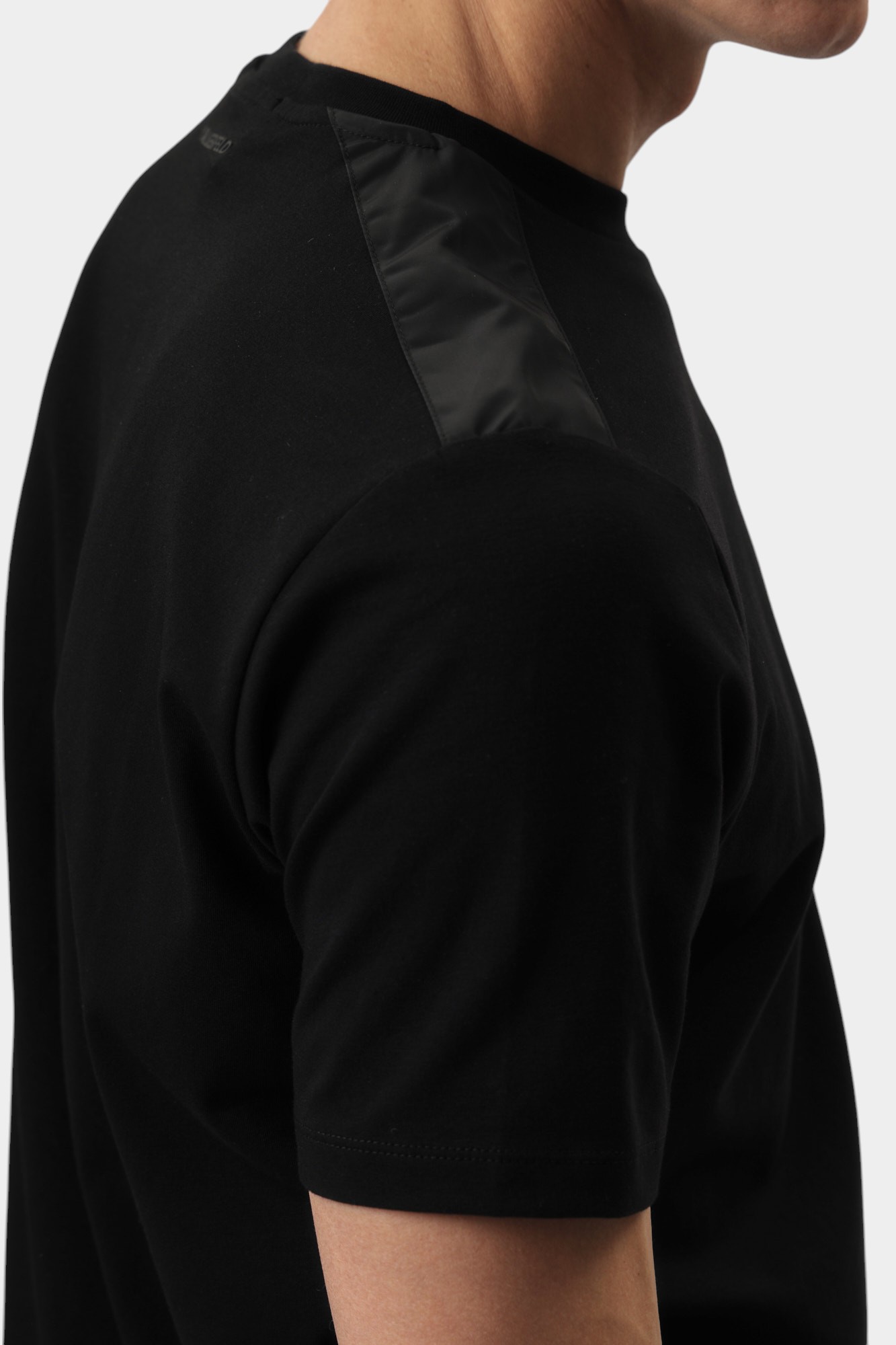 552221_755037 Футболка Karl Lagerfeld Черный