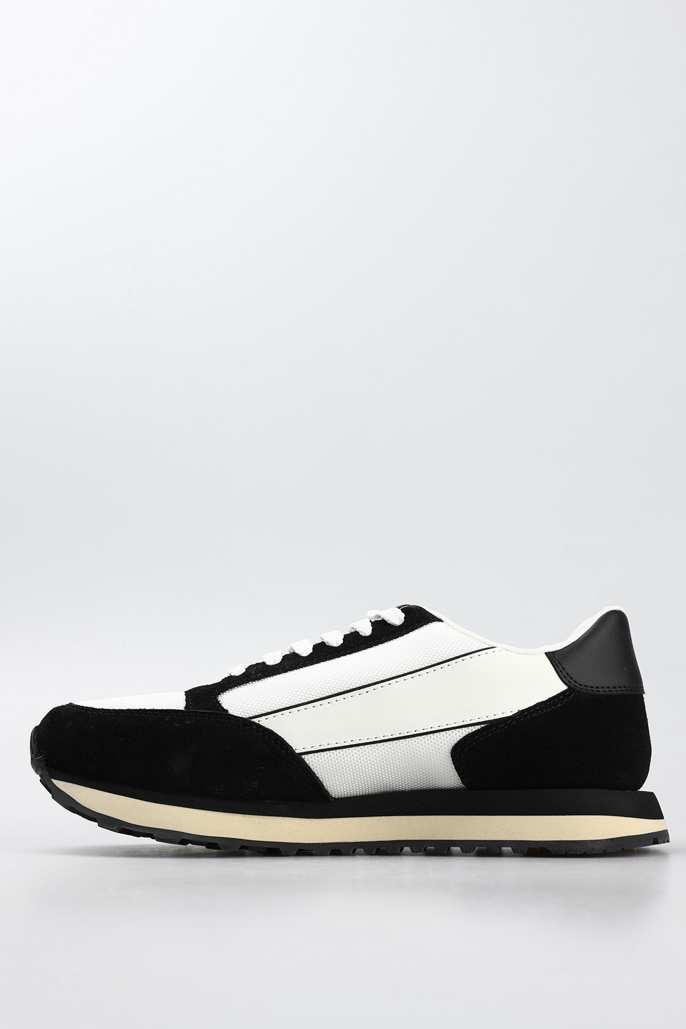 XUX083_XV263 Кроссовки Armani Exchange Белый