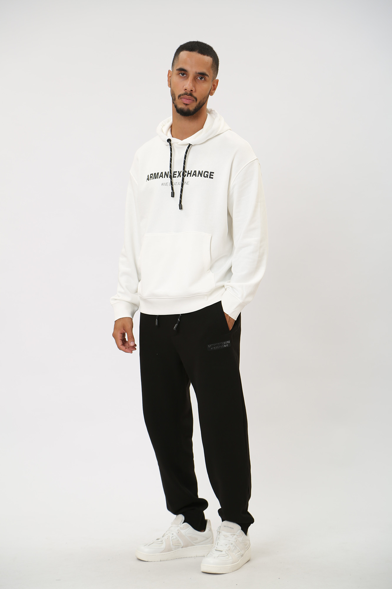 6RZMHF_ZJDGZ Худи  Armani Exchange Белый