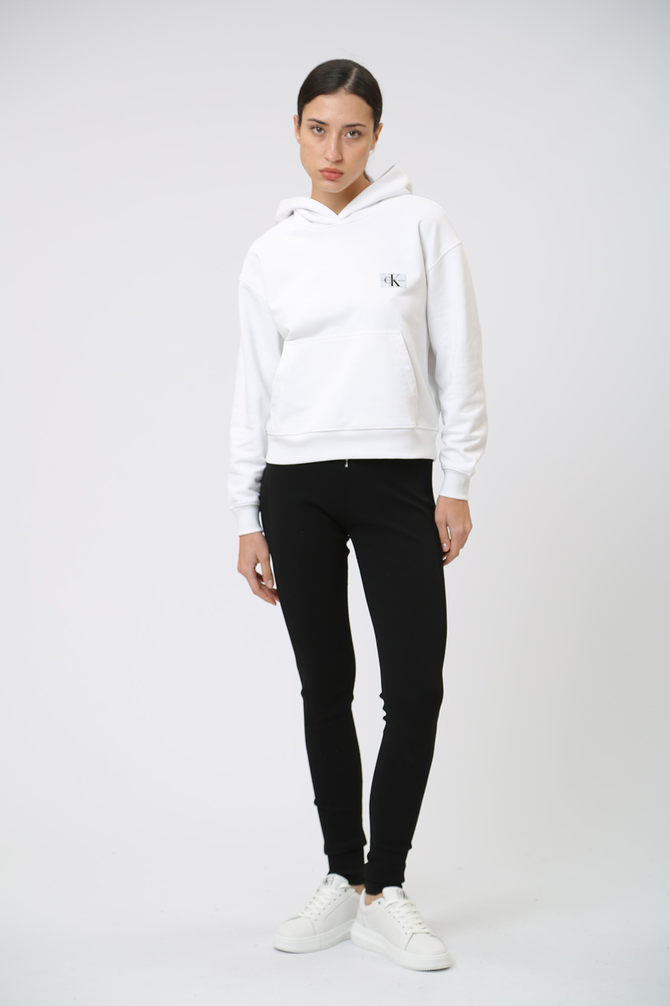 J20J222732 худи calvin klein jeans 