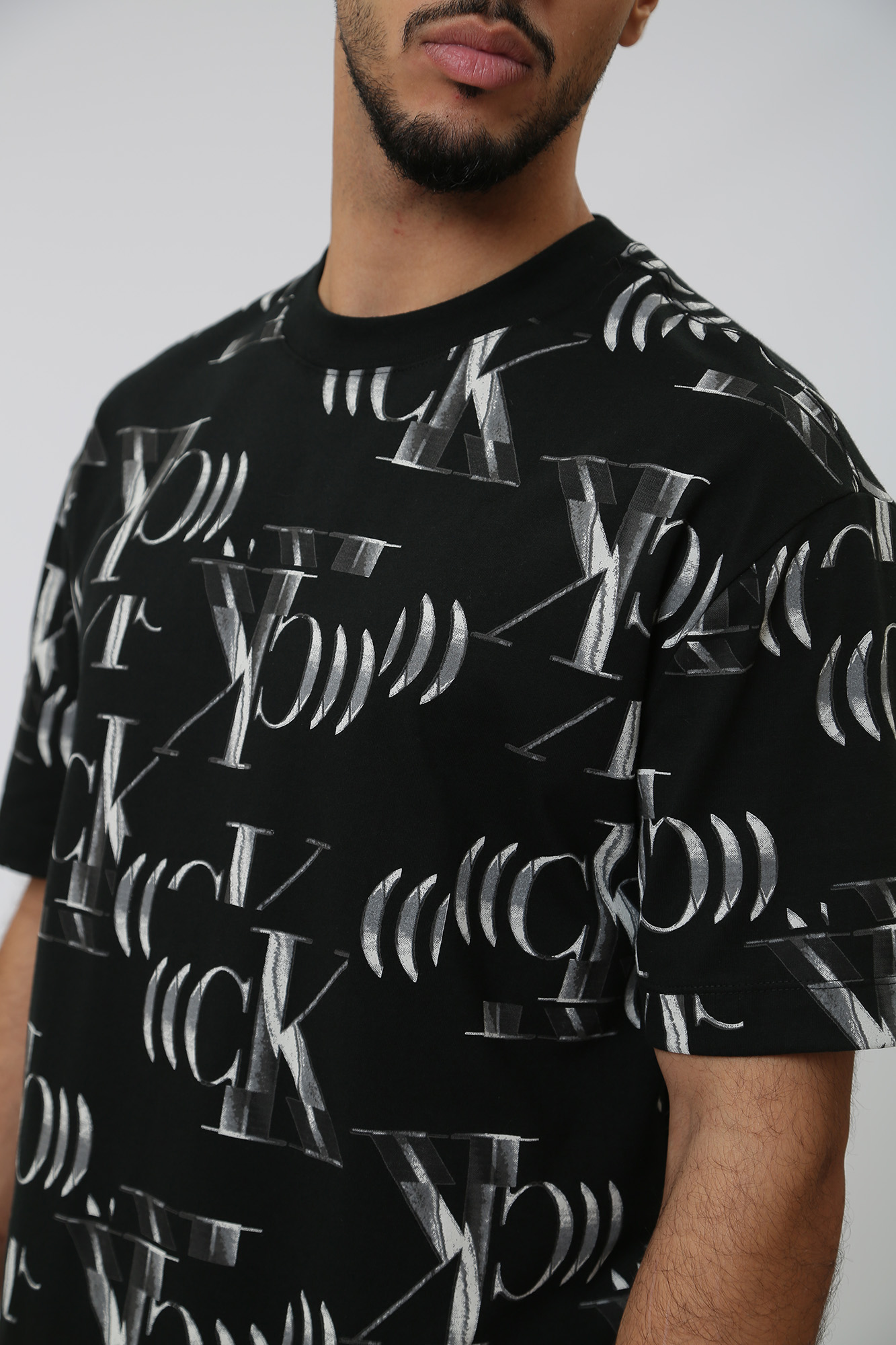 J30J324007 Футболка Calvin Klein Jeans Черный