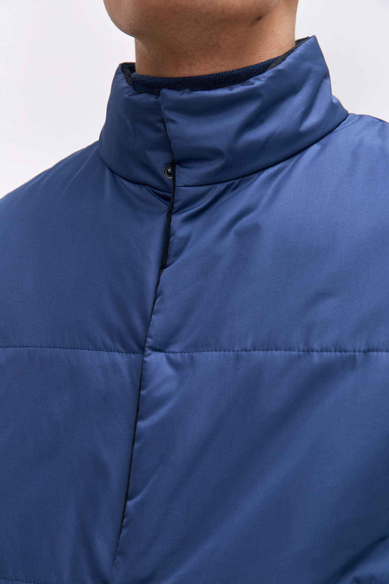 M-231-P-107-0011 Жилет The Hills Синий