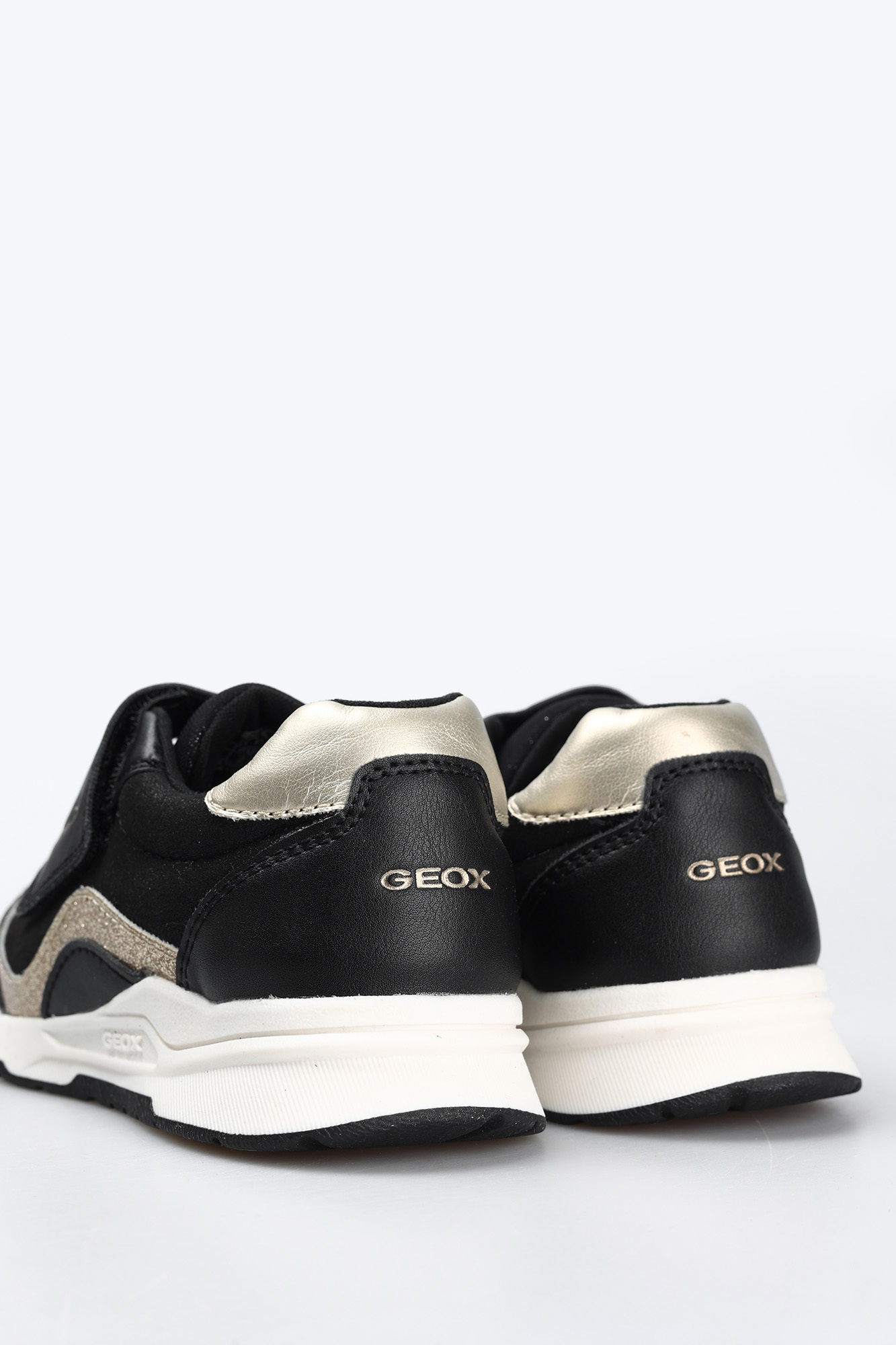 B364XA0HS54C9258 Кроссовки Geox Черный