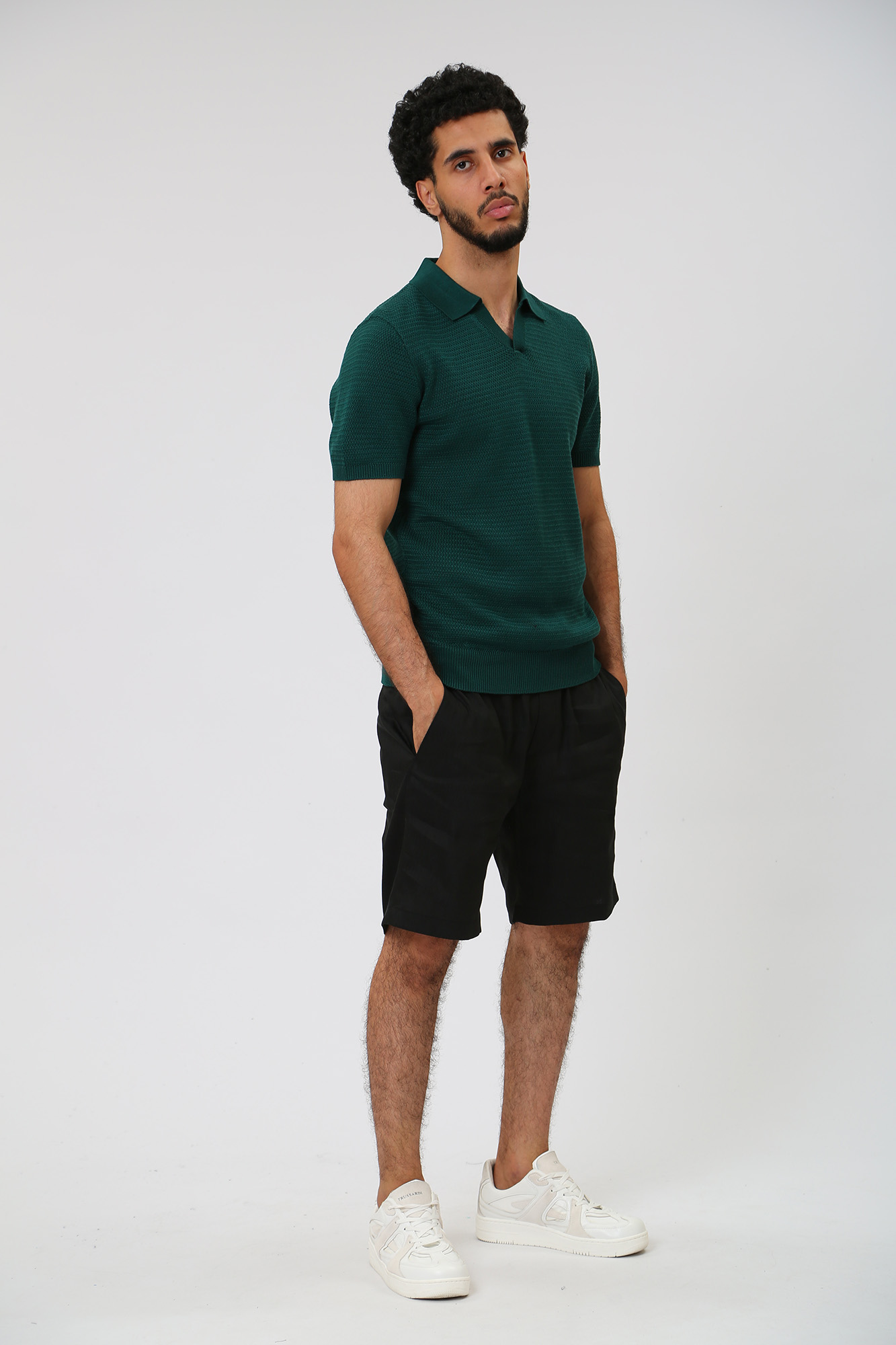 30032097_10013342 Шорты льняные Strellson Черный