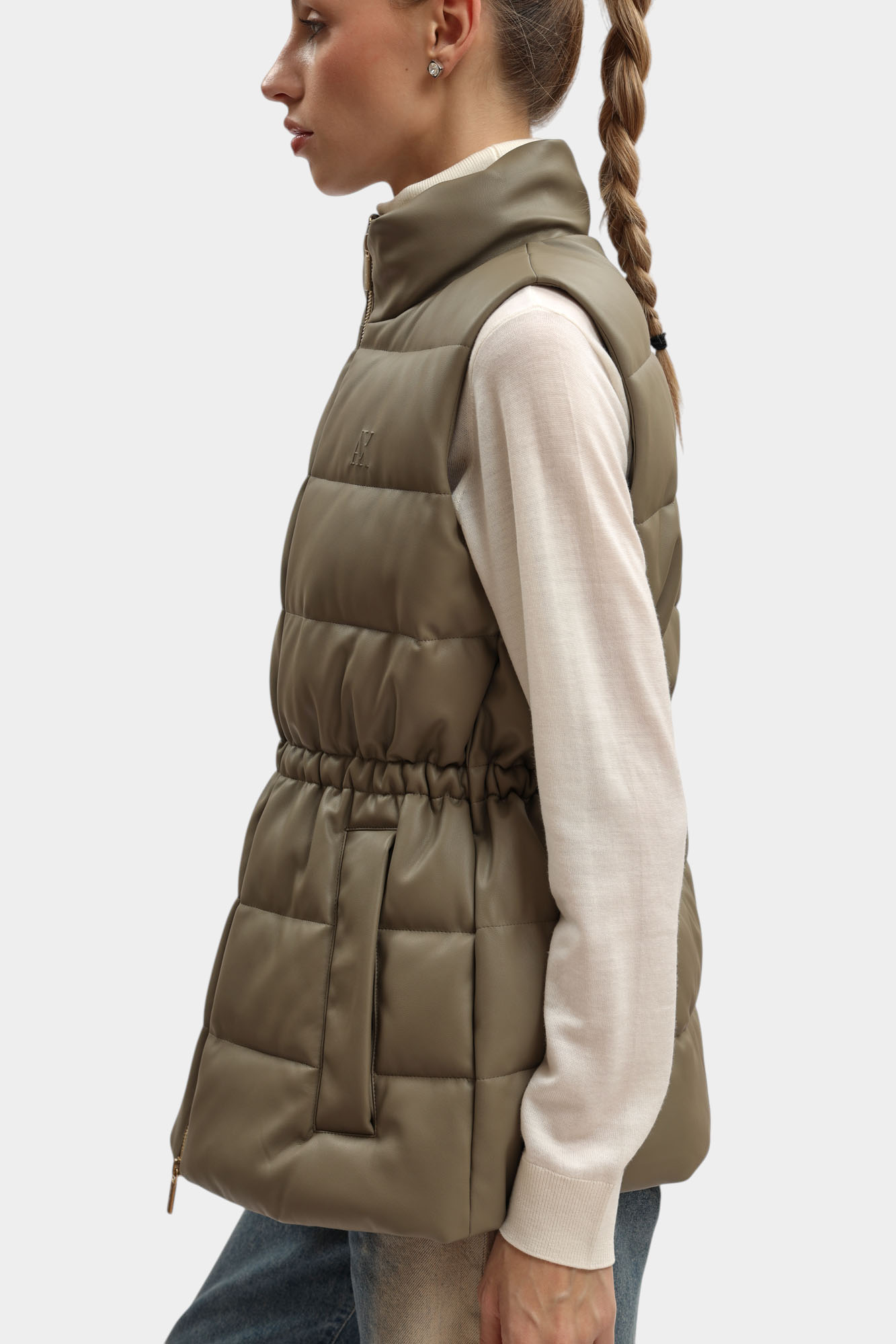 XW000689_AF16106 жилет пуховый armani exchange 