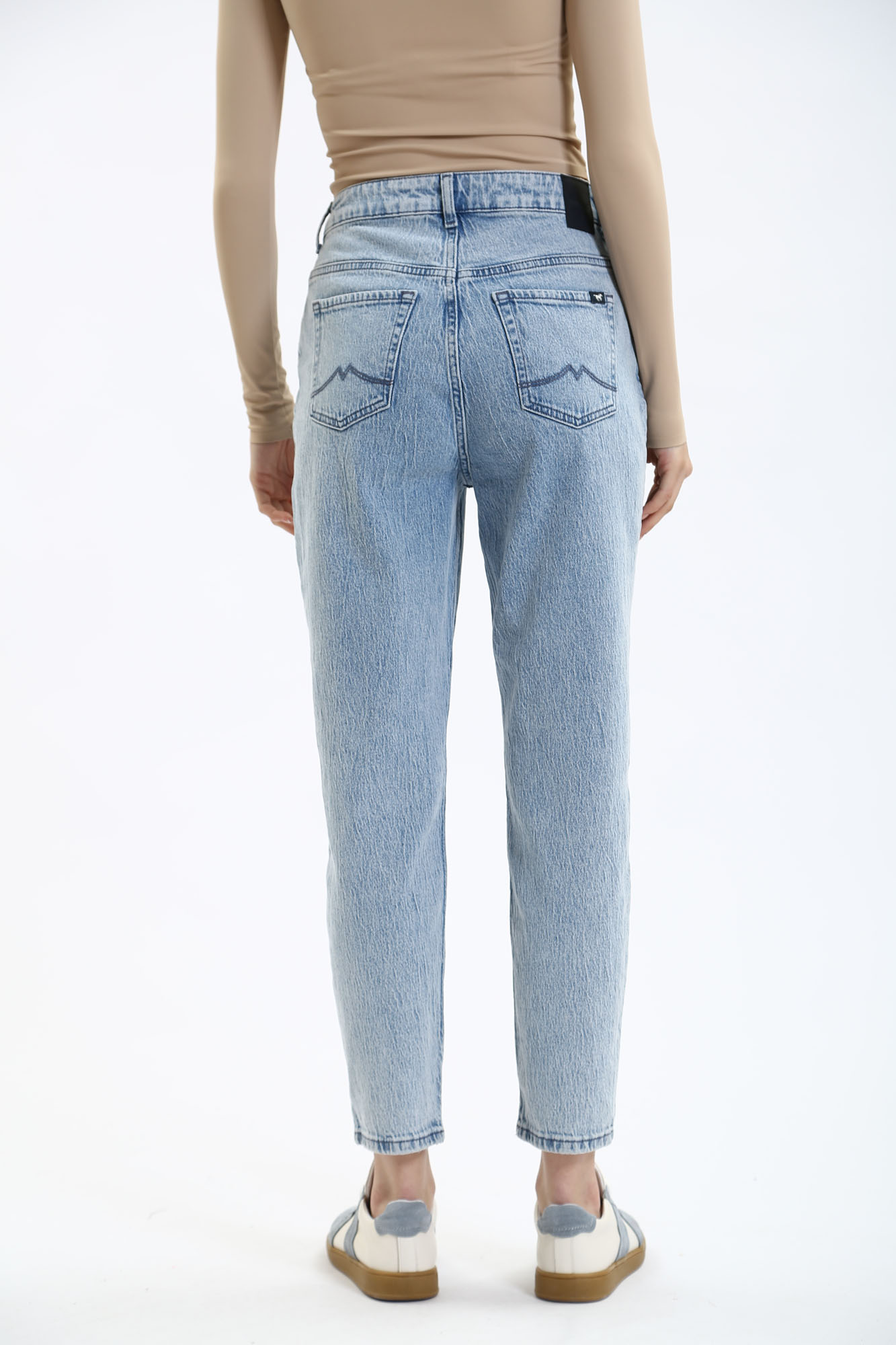 1014804-5000-211 джинсы charlotte tapered  mustang 