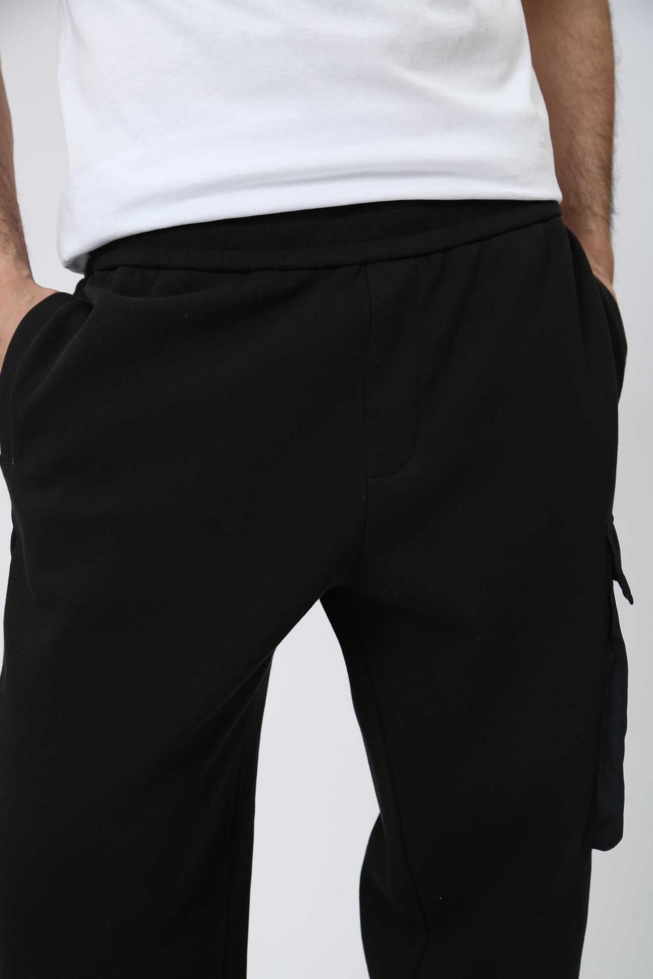 3RZPFE_ZJXGZ Брюки спортивные Armani Exchange Черный