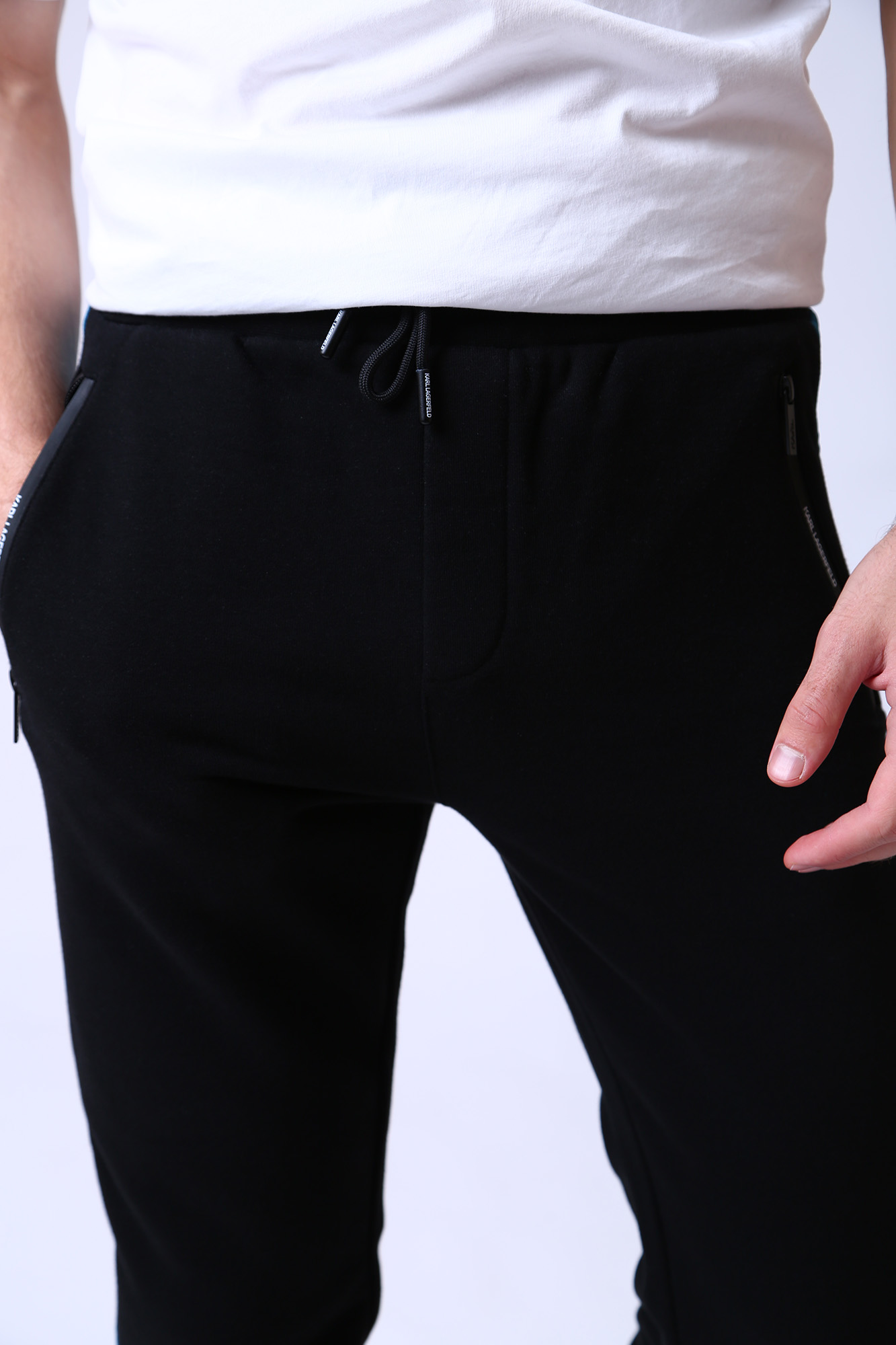 524910_705005 Брюки джоггеры Karl Lagerfeld Черный