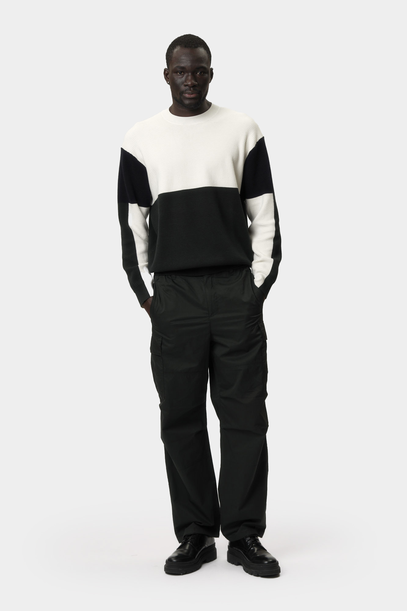 XM000174_AF11960 Джемпер Armani Exchange Белый