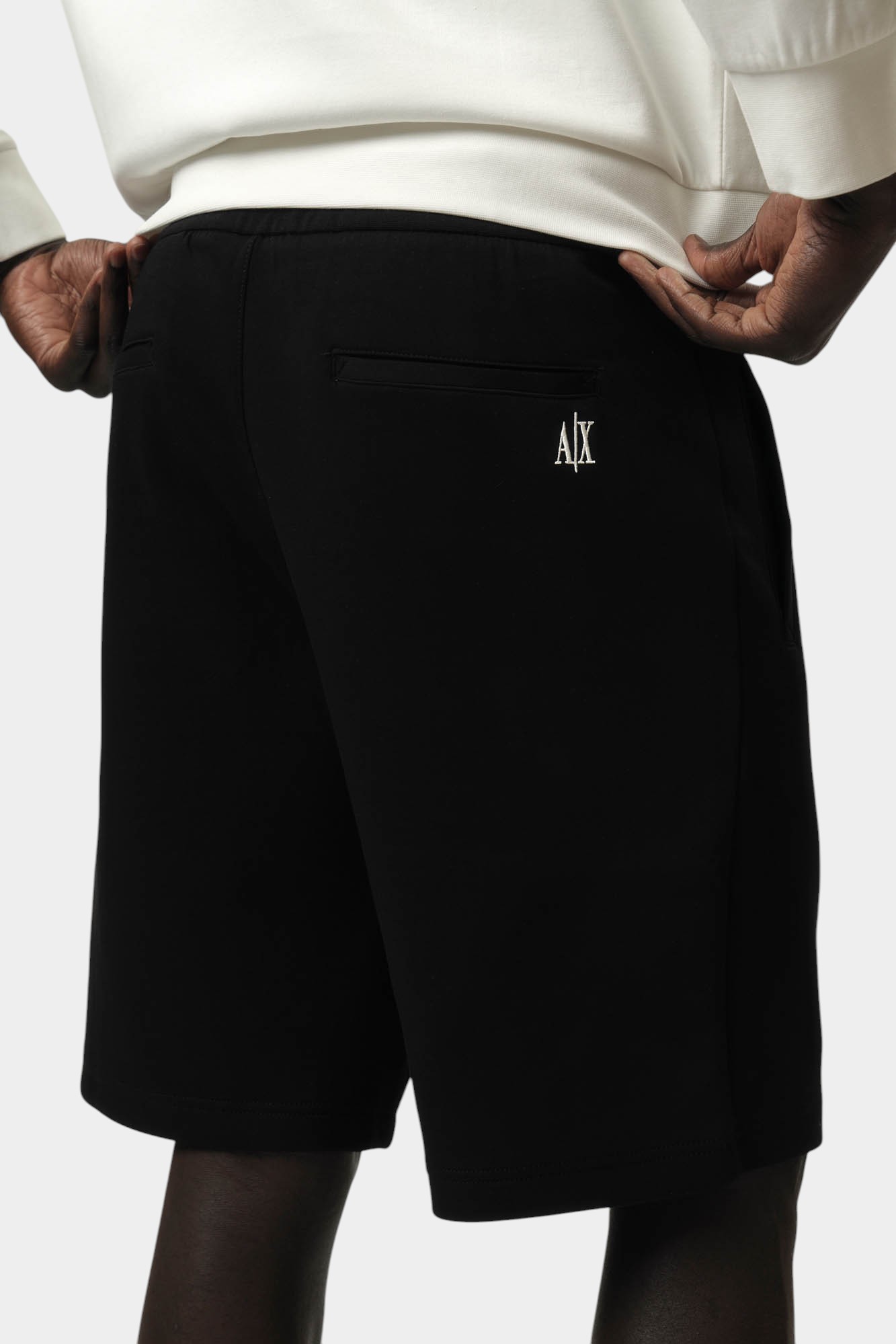 XM000372_AF10818 Шорты Armani Exchange 
