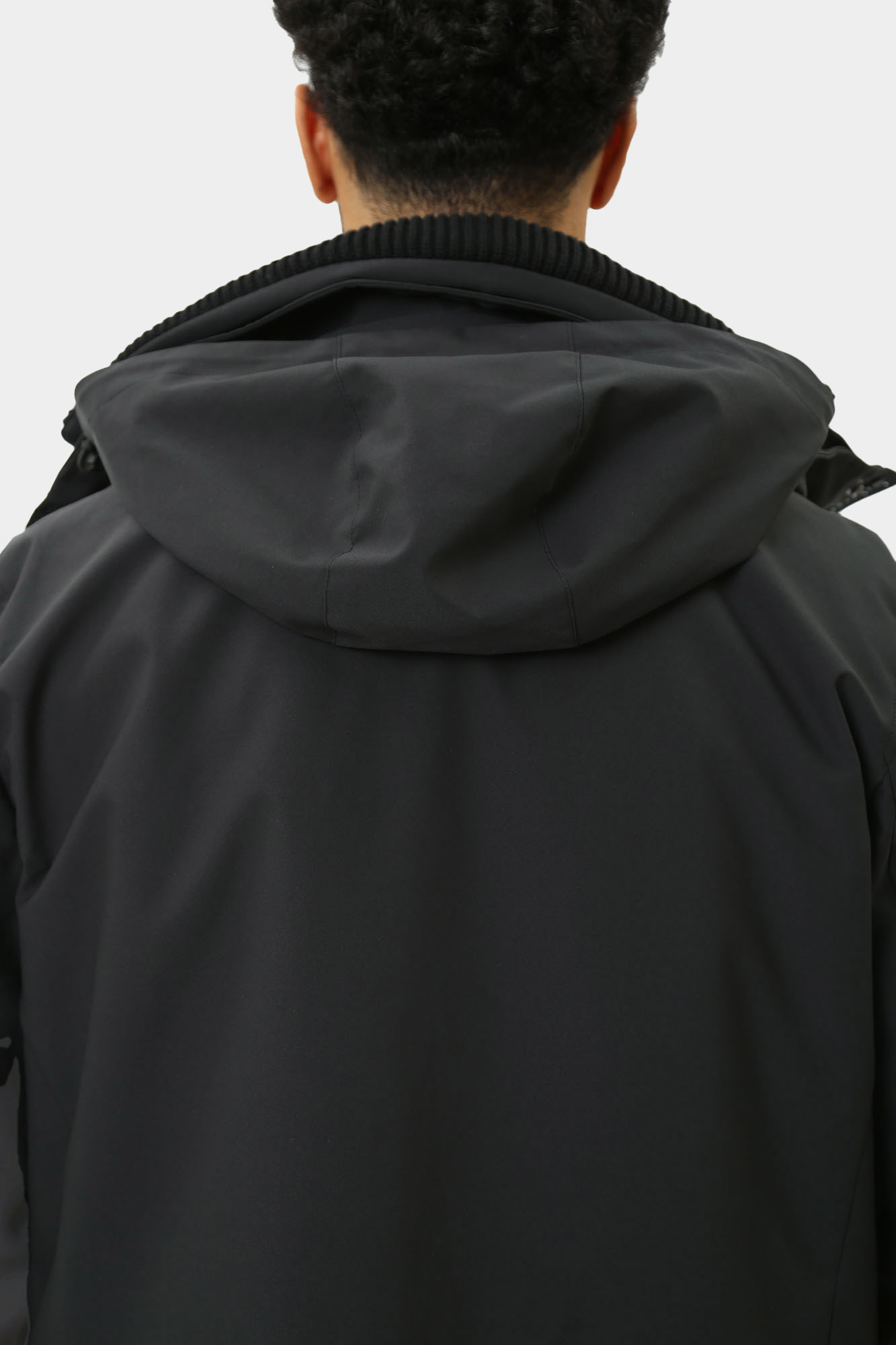 30045582_10016399 Куртка Strellson Черный