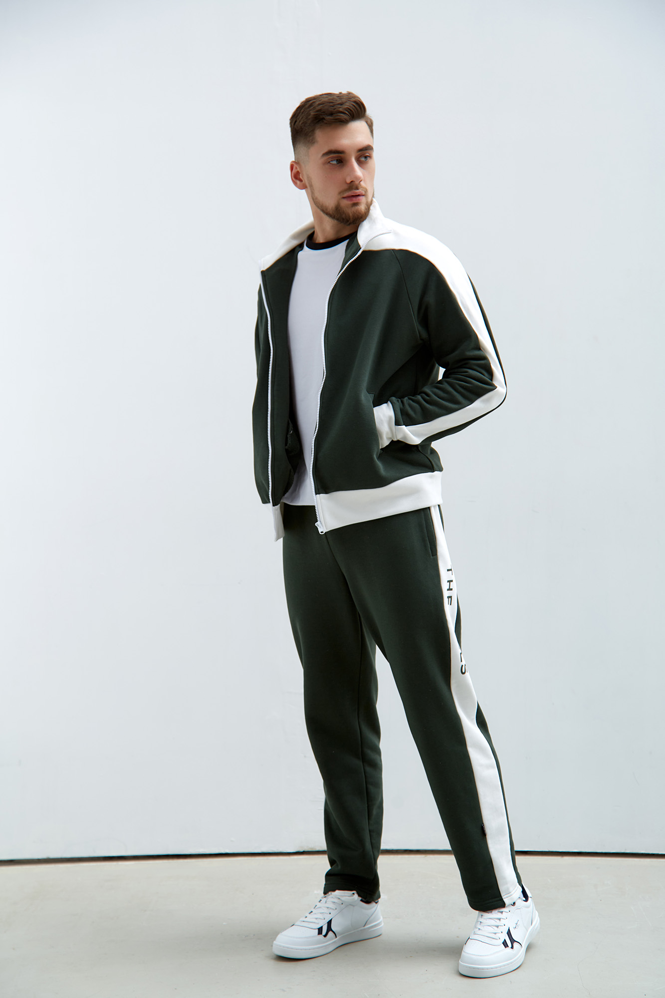 M-231-P-20-0007 Брюки спортивные The Hills Хаки