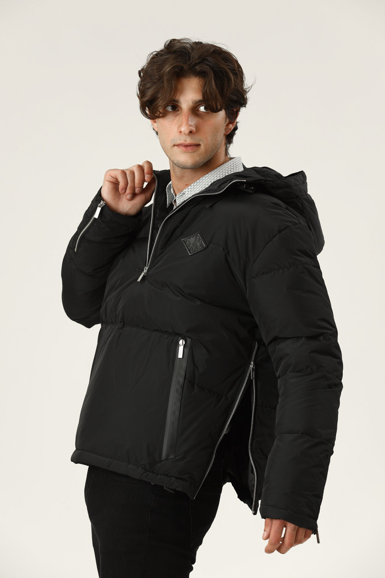 512510_505012 Куртка Karl Lagerfeld Черный