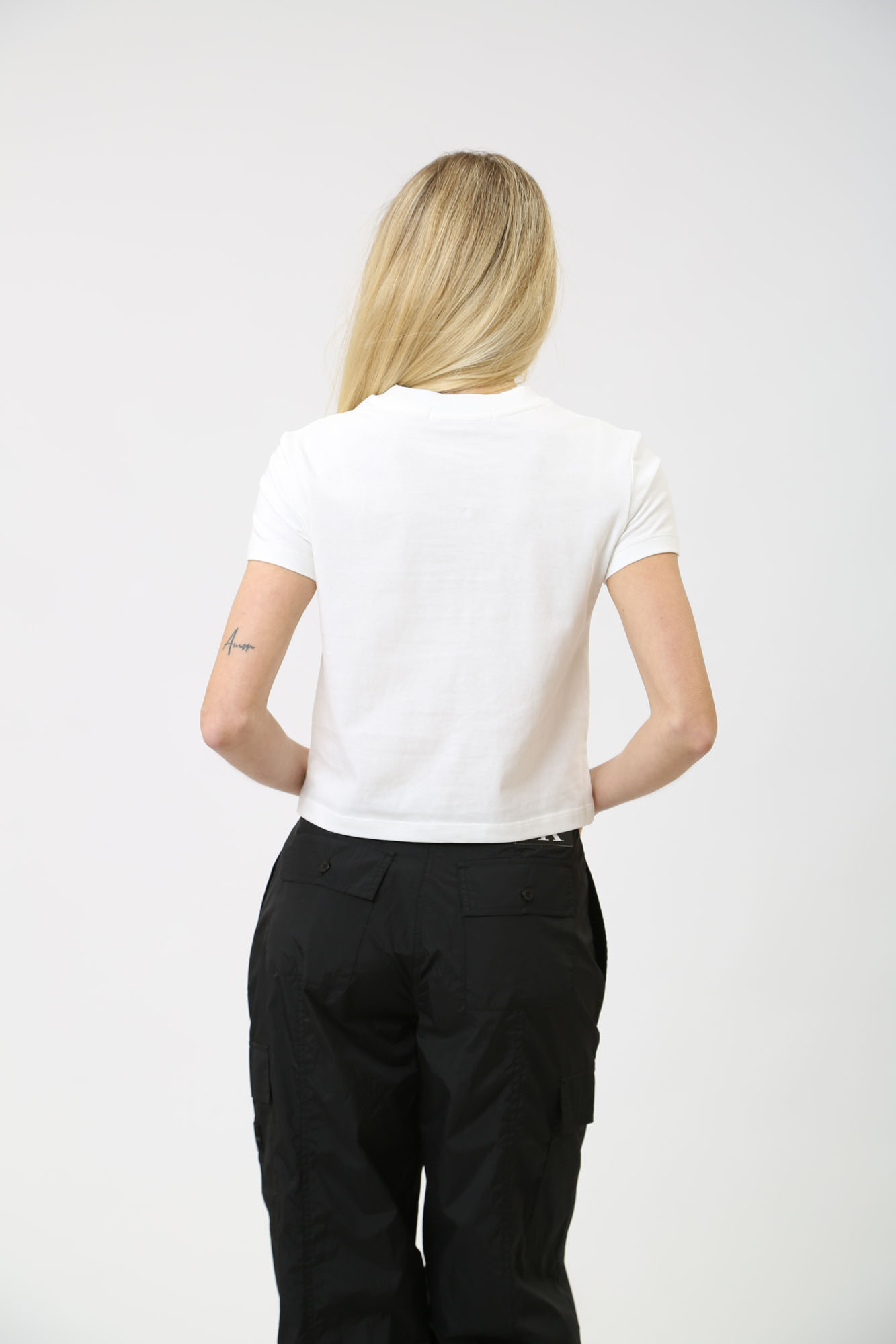 J20J223364 футболка calvin klein jeans 