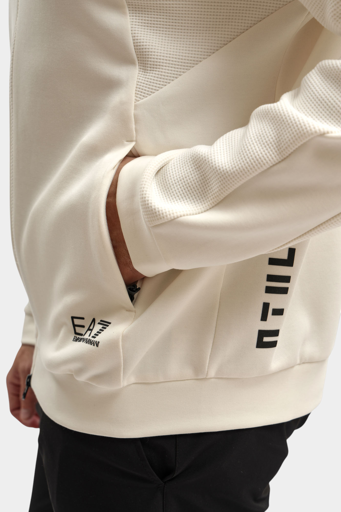 7M001586_AF12660 Толстовка EA7 Оранжевый