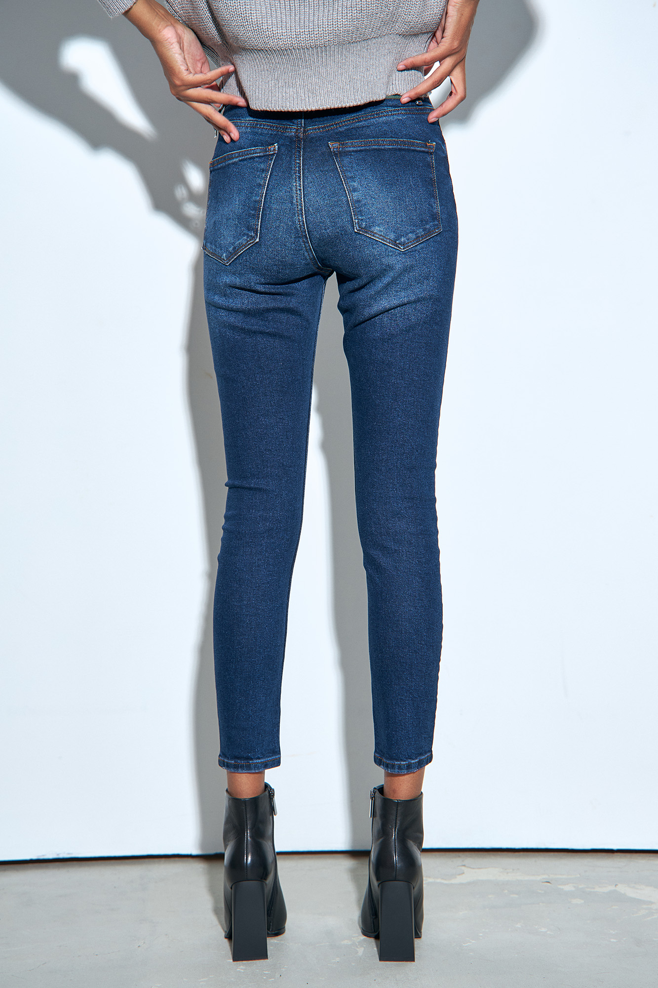 VW-232-33-010 джинсы high rise super skinny van mich 