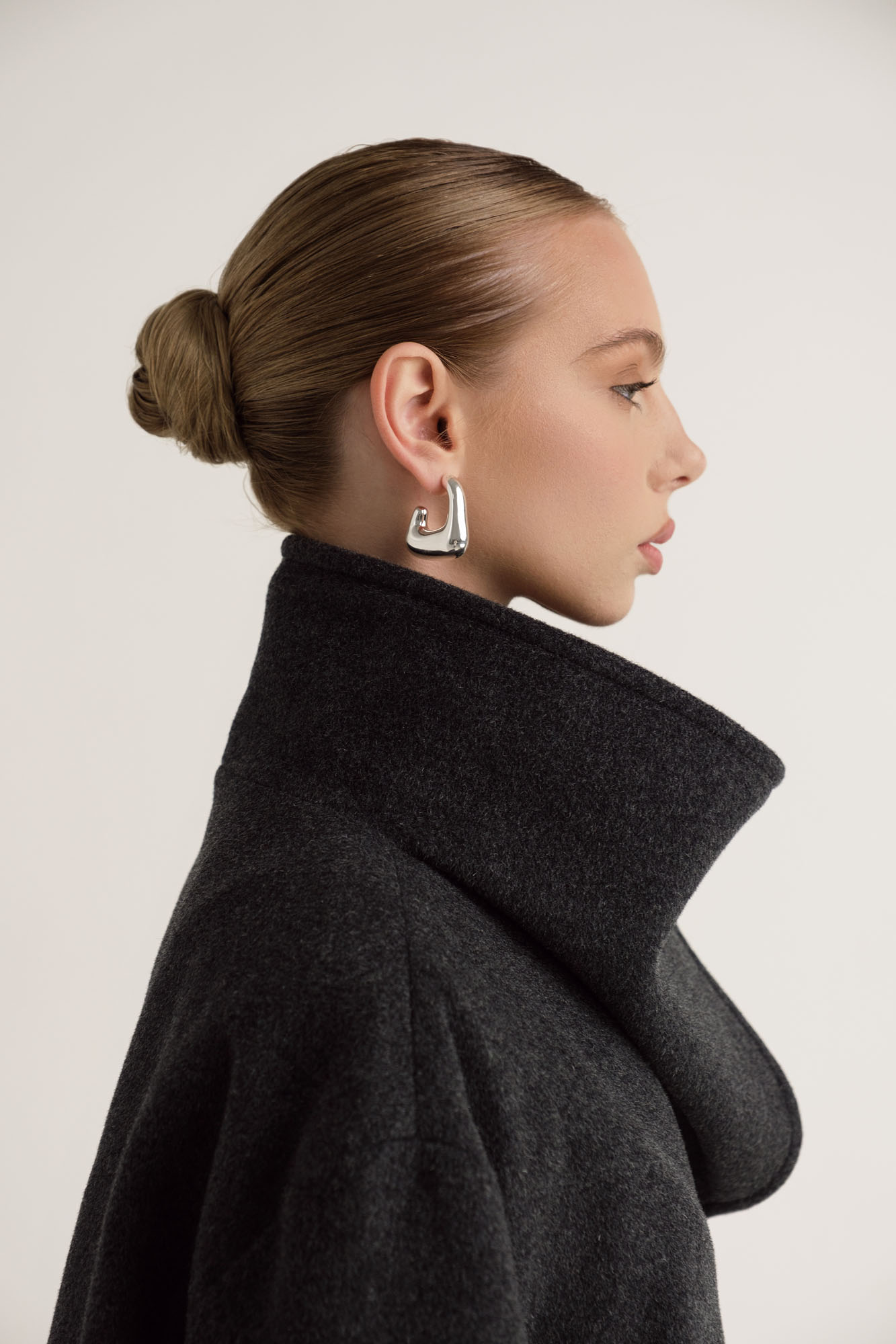 W-242-VA-23310 пальто the hills 