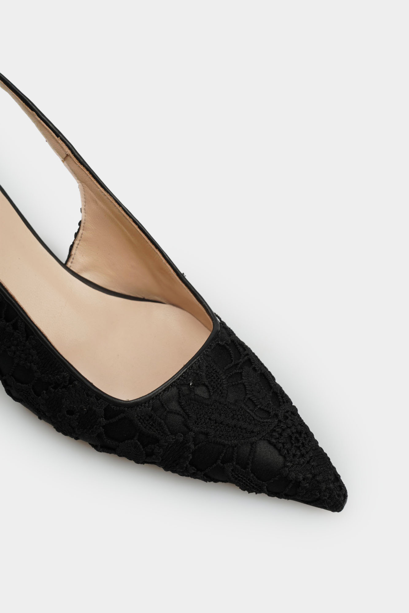 16-5497-02 Босоножки Marc Cony Черный