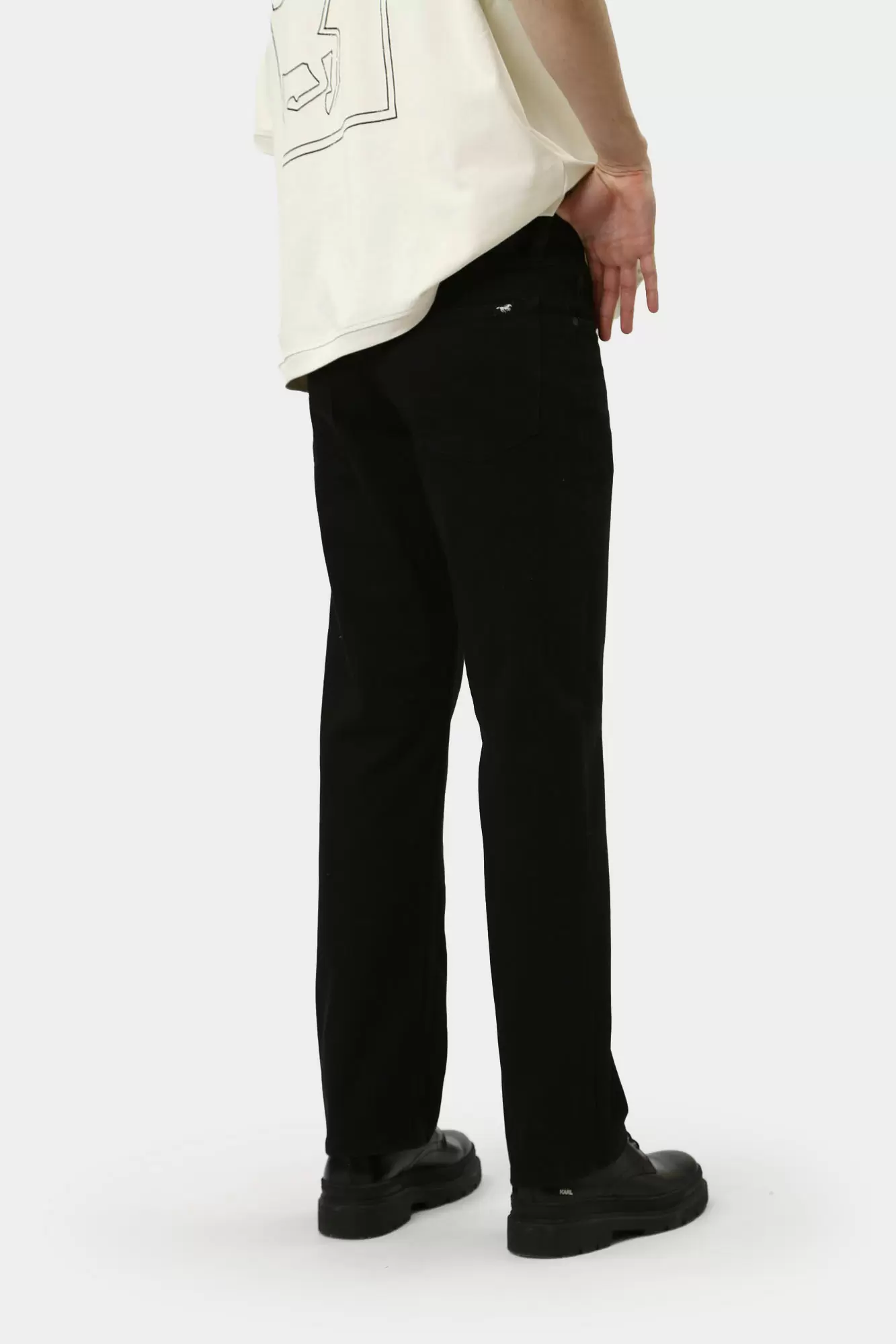 1016370-4000 Джинсы Mustang Черный