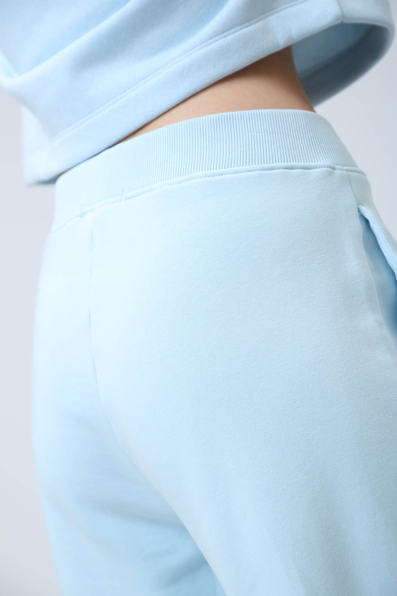 J20J222597 брюки calvin klein jeans 