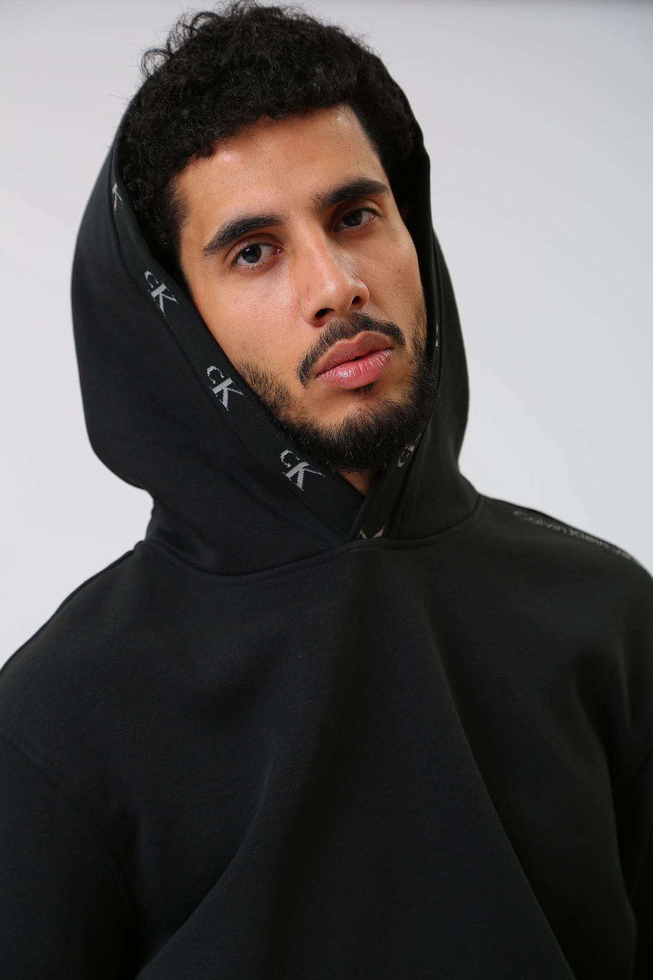 J30J321883 Худи Calvin Klein Jeans Черный