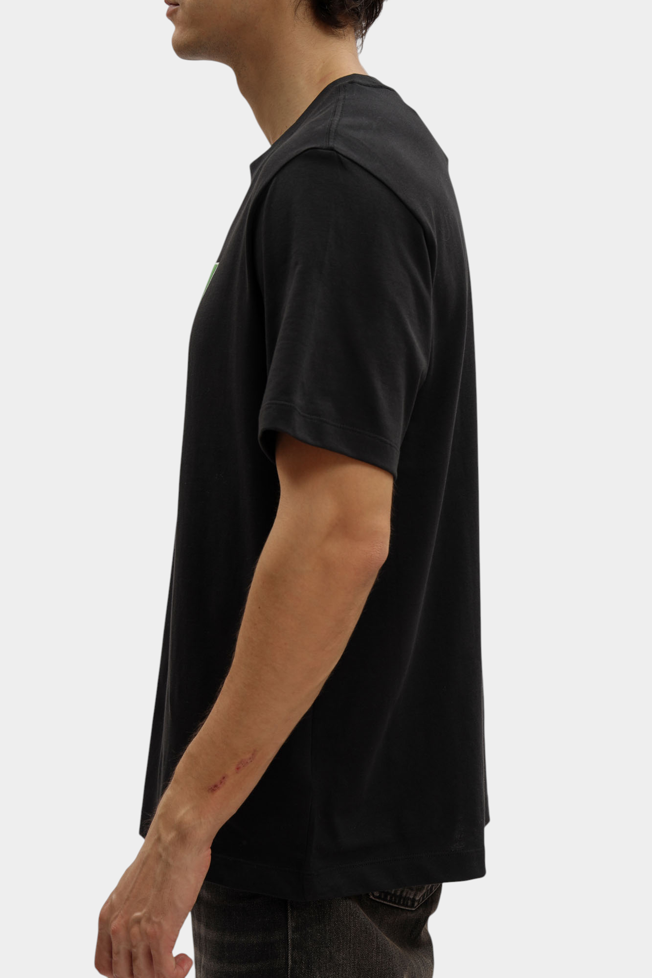 LV04RD800G Футболка Calvin Klein Jeans Черный