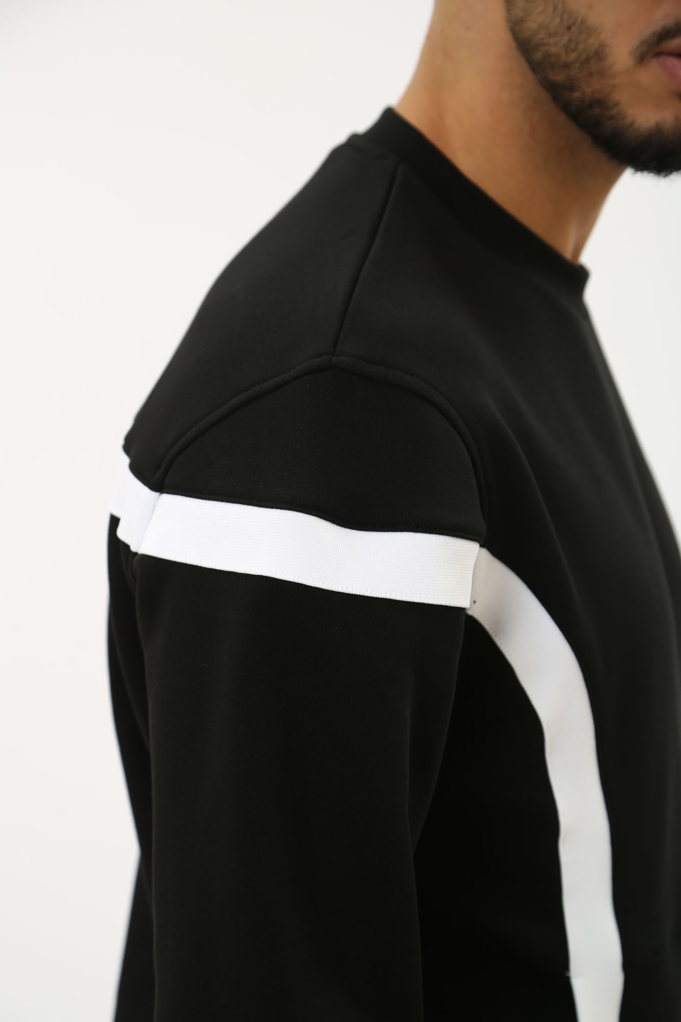 543910_70508 Свитшот Karl Lagerfeld Черный