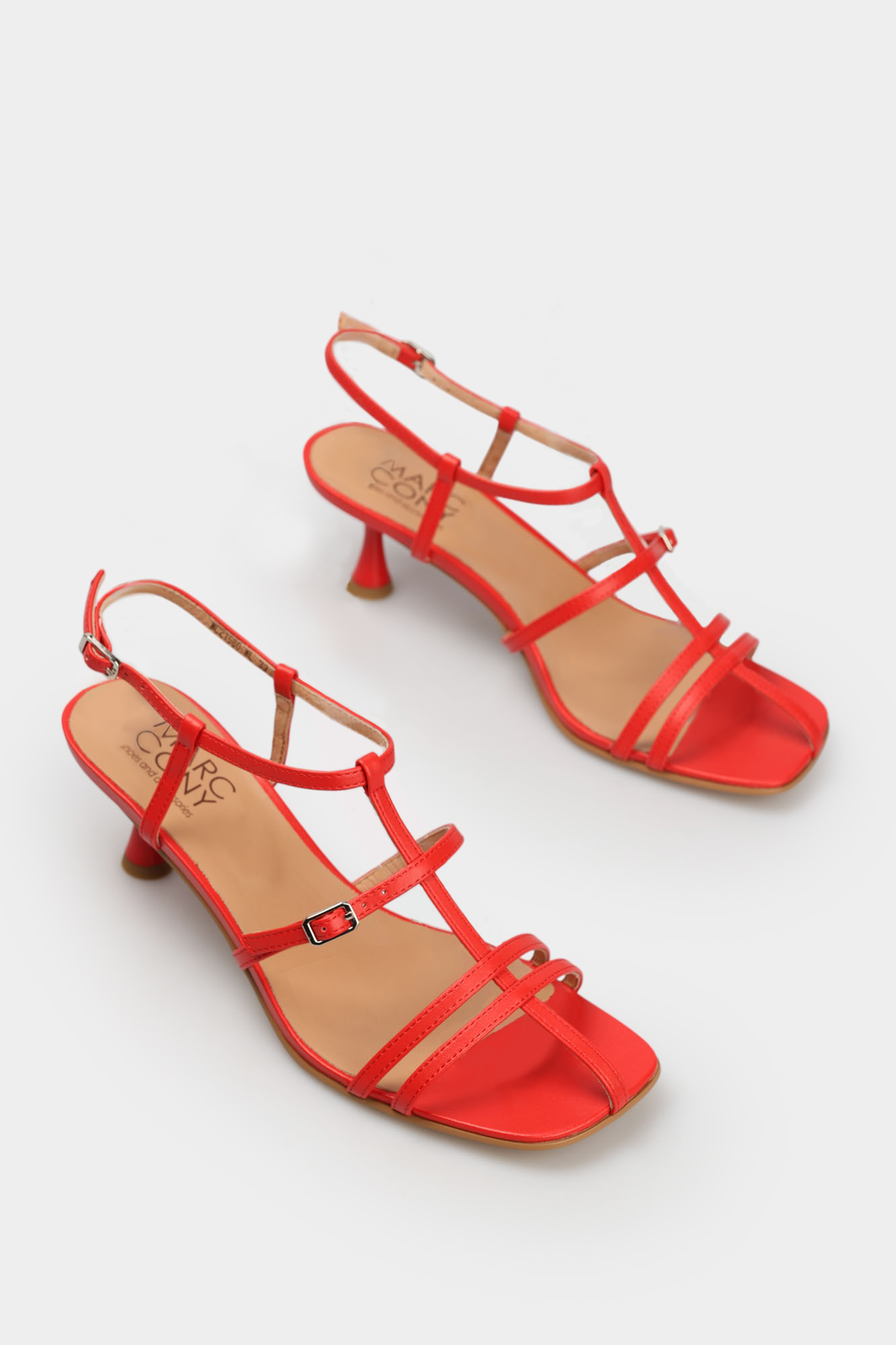 MC21580 Босоножки Marc Cony Красный