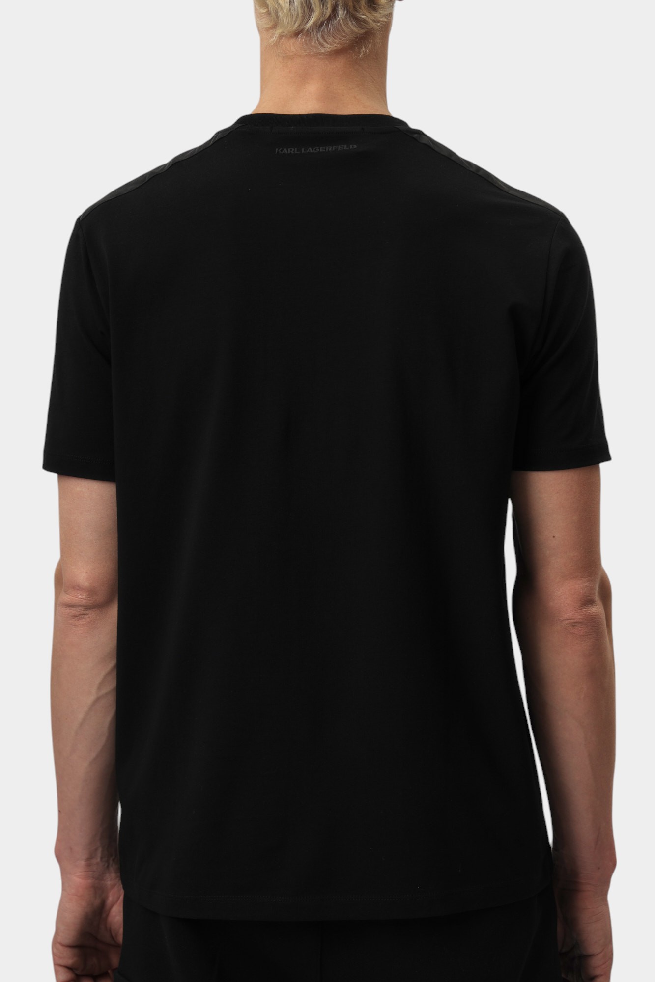 552221_755037 Футболка Karl Lagerfeld Черный