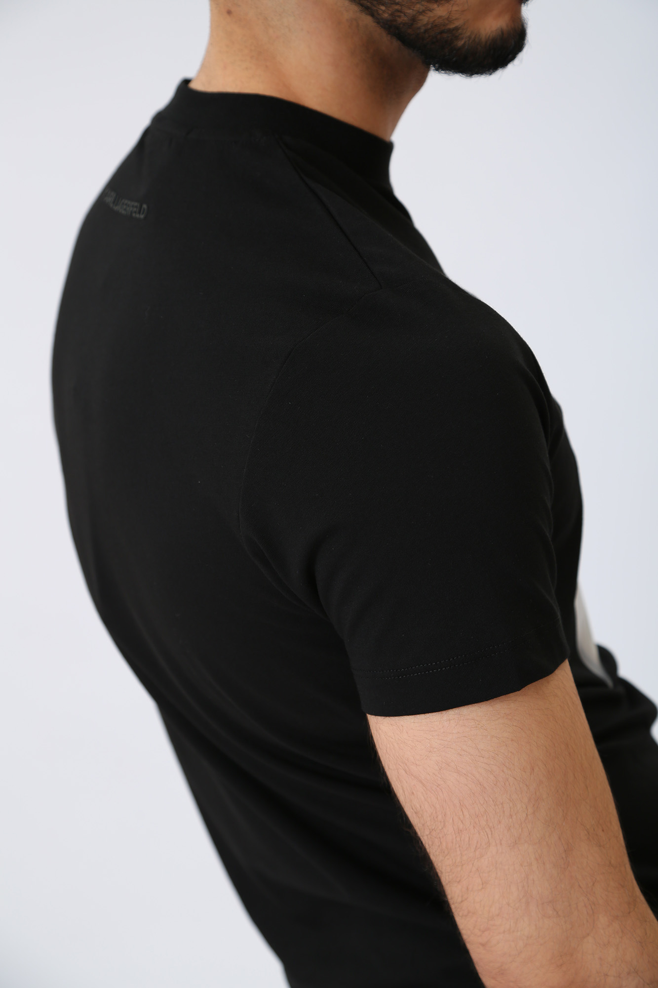 532224_755036 Футболка Karl Lagerfeld Черный